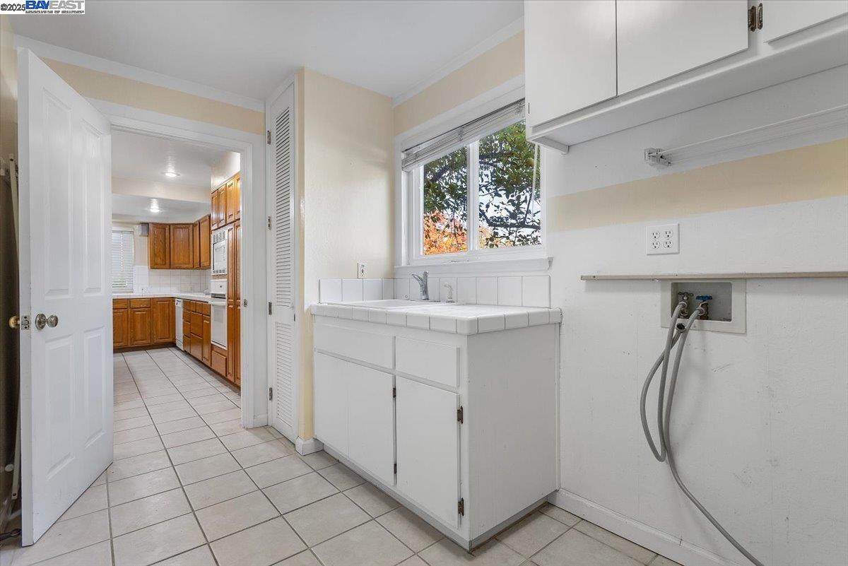 Detail Gallery Image 14 of 60 For 441 Sycamore Hill Dr, Danville,  CA 94526 - 3 Beds | 2/1 Baths