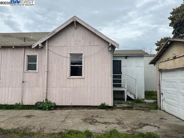 Detail Gallery Image 9 of 32 For 1024 50th Ave, Oakland,  CA 94601 - 2 Beds | 1 Baths