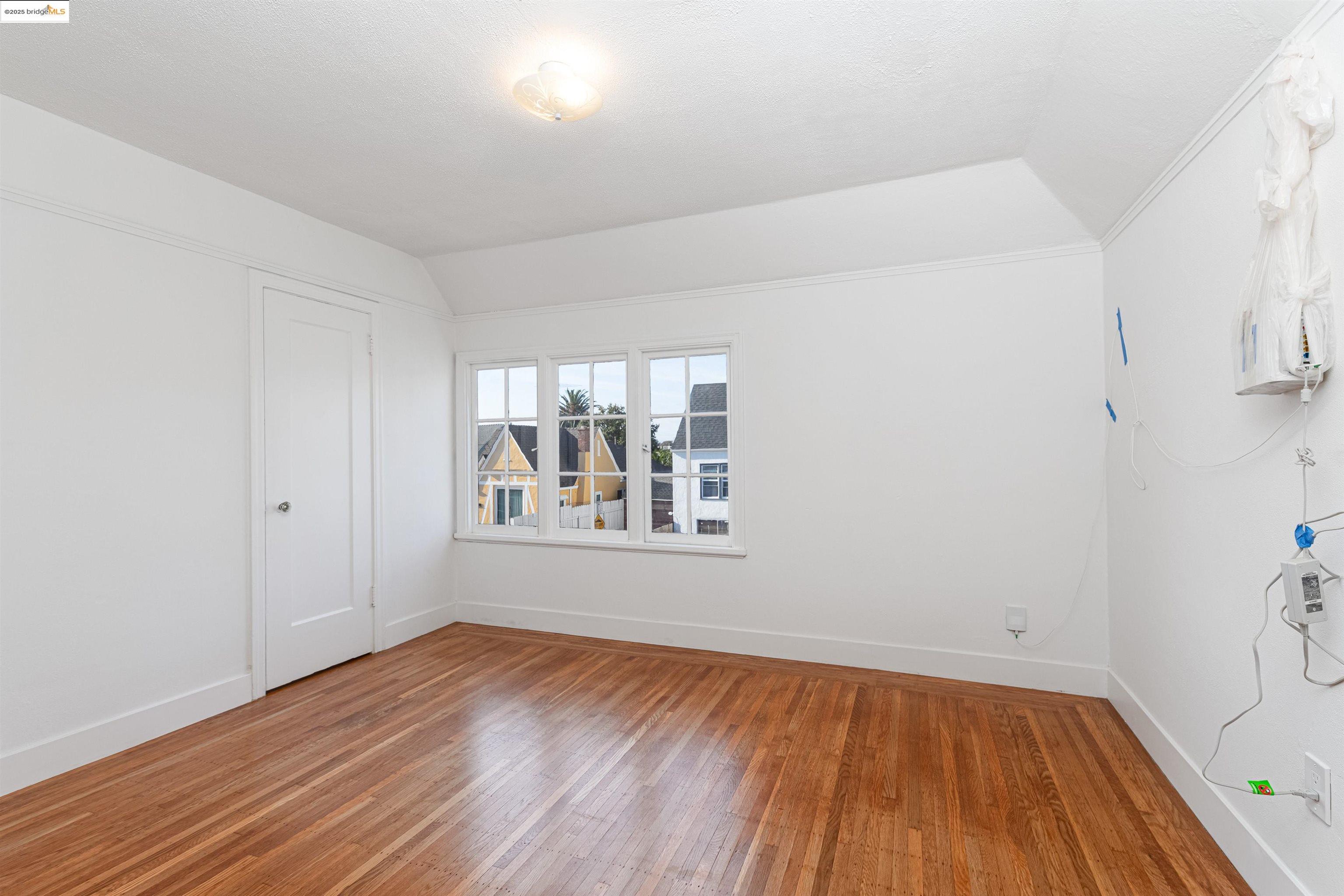 Detail Gallery Image 37 of 51 For 7601 Holly Street, Oakland,  CA 94621 - 4 Beds | 1 Baths