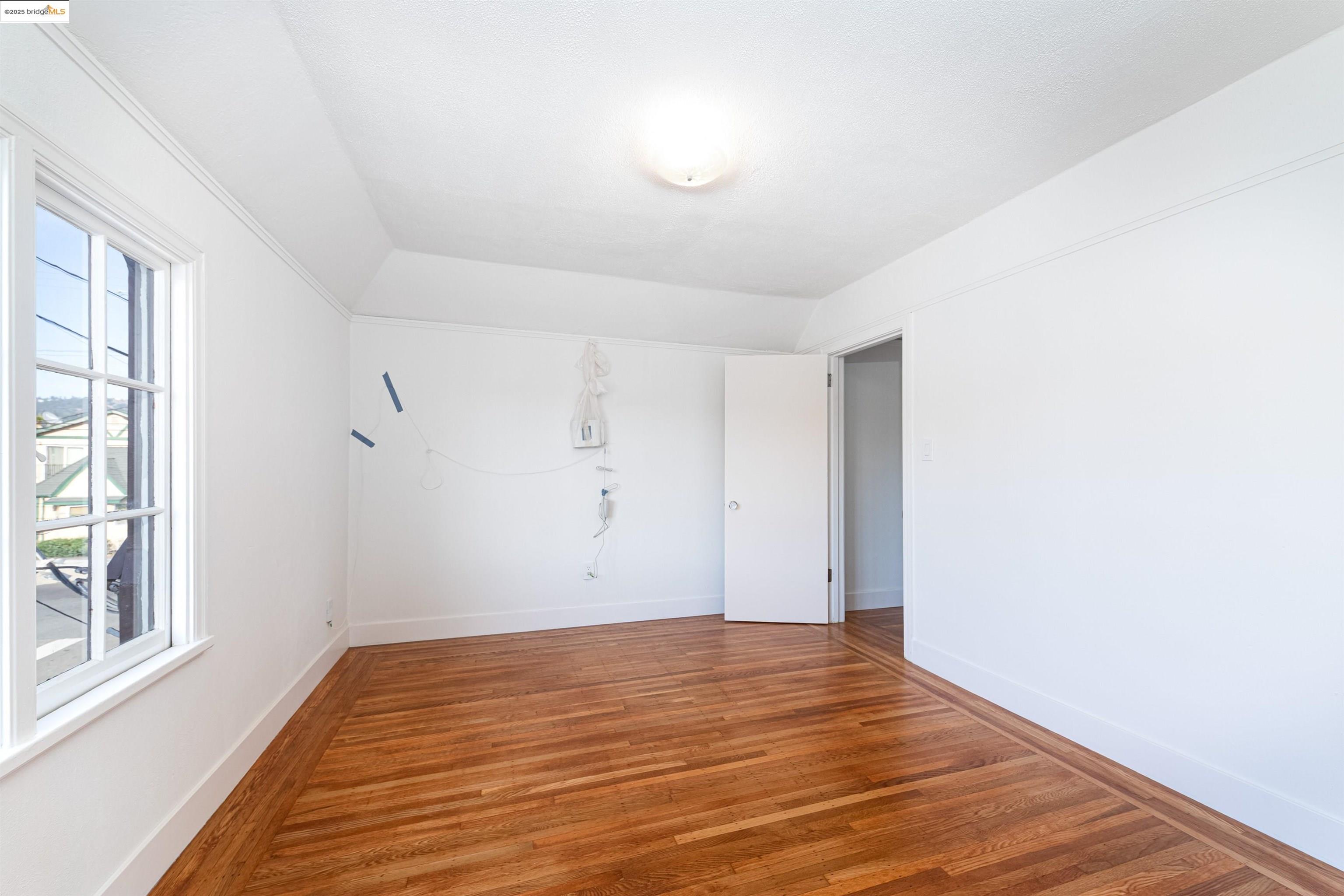 Detail Gallery Image 38 of 51 For 7601 Holly Street, Oakland,  CA 94621 - 4 Beds | 1 Baths