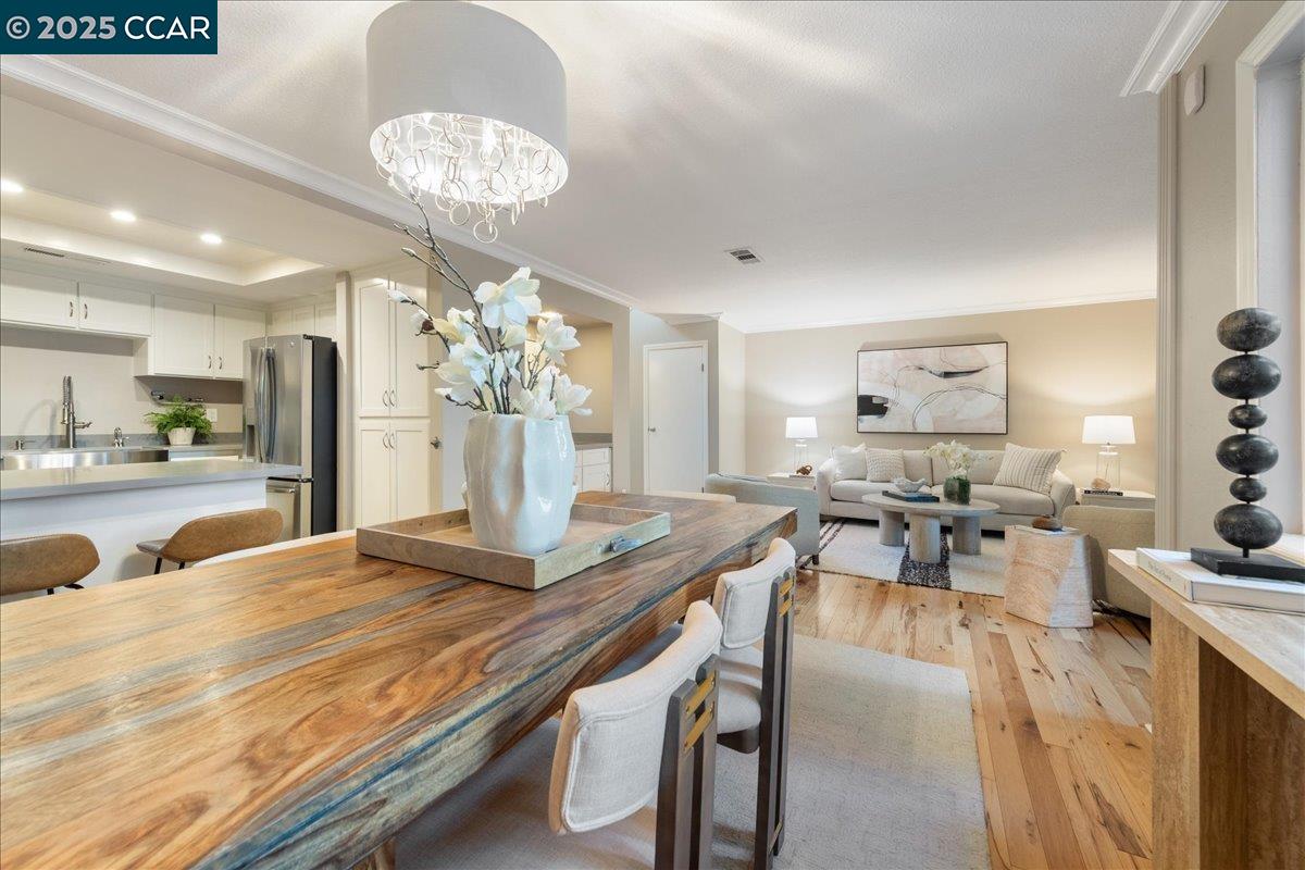 Detail Gallery Image 7 of 28 For 206 Buena Vida Ct, Martinez,  CA 94553 - 2 Beds | 2/1 Baths