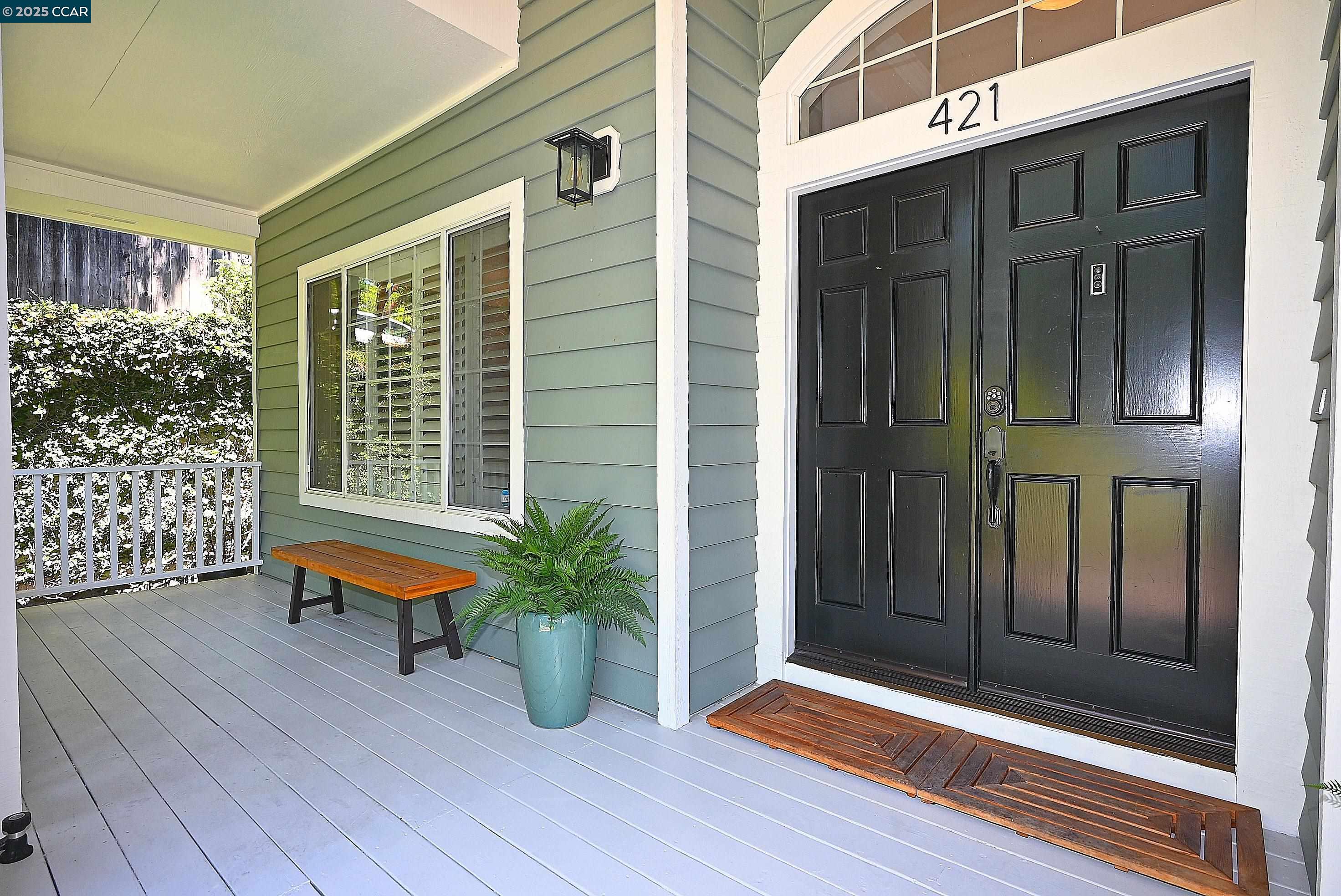 Detail Gallery Image 2 of 60 For 421 Twin Oaks Ln, Walnut Creek,  CA 94596 - 5 Beds | 3/1 Baths