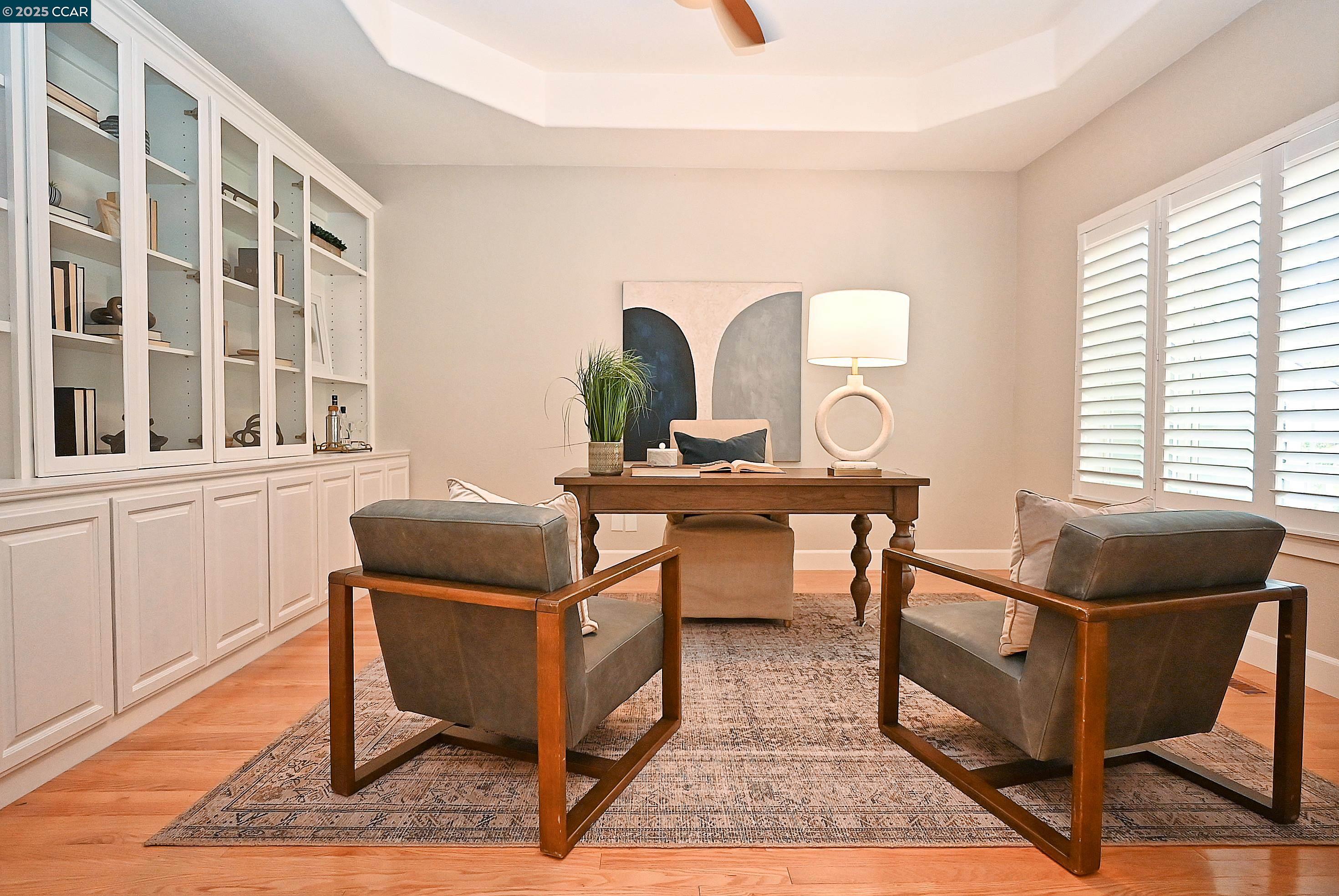 Detail Gallery Image 25 of 60 For 421 Twin Oaks Ln, Walnut Creek,  CA 94596 - 5 Beds | 3/1 Baths