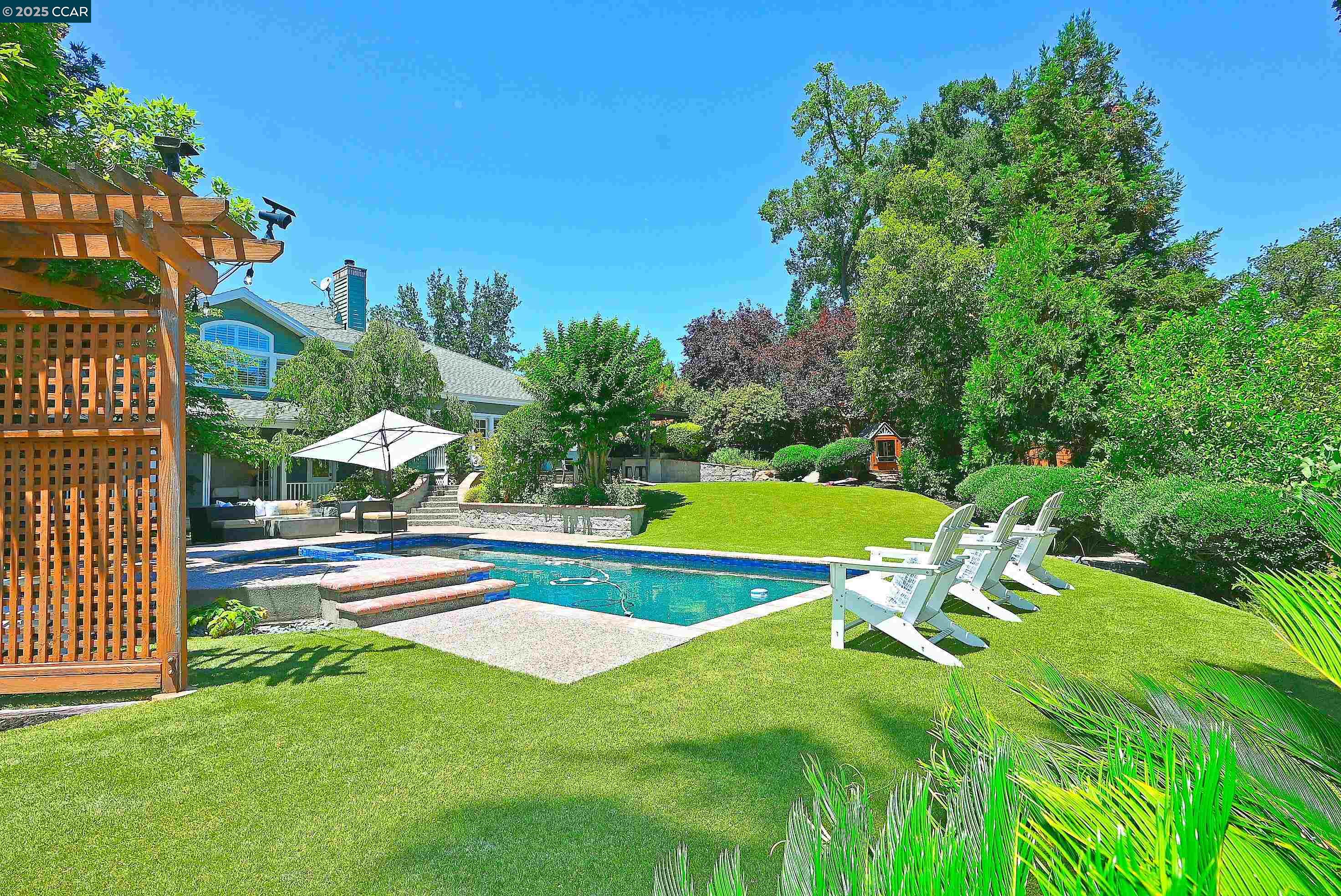 Detail Gallery Image 47 of 60 For 421 Twin Oaks Ln, Walnut Creek,  CA 94596 - 5 Beds | 3/1 Baths