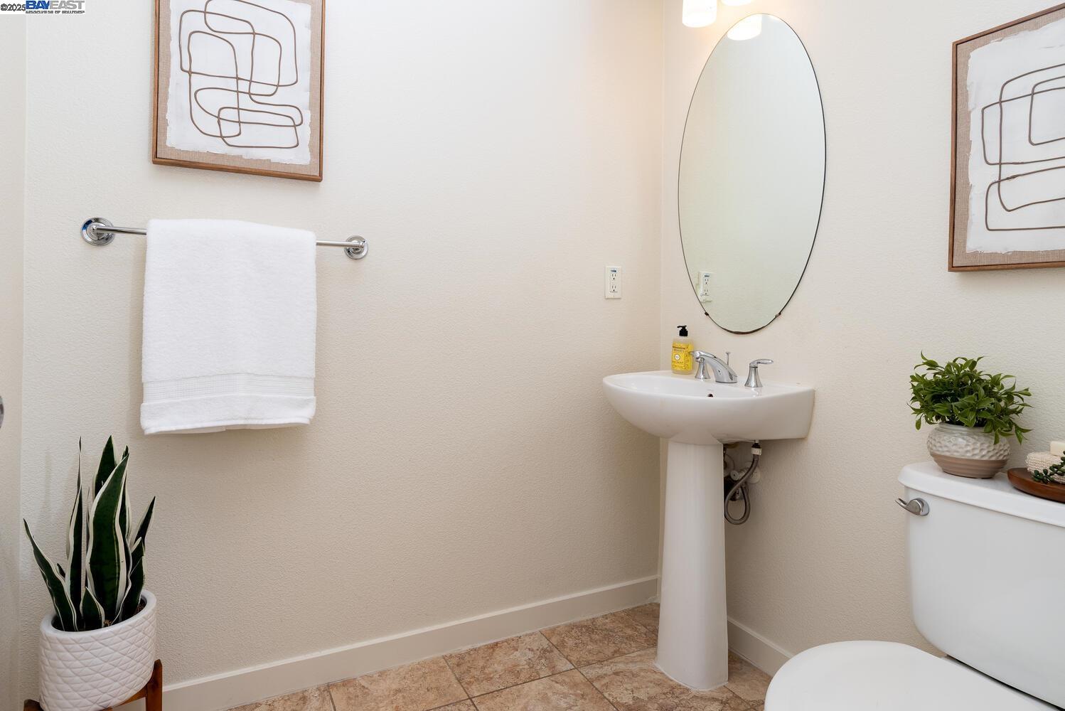 Detail Gallery Image 12 of 33 For 4214 Providence Ter, Fremont,  CA 94538 - 3 Beds | 3/1 Baths