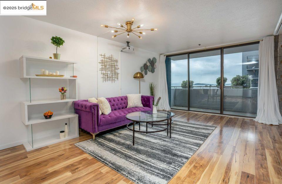 Detail Gallery Image 7 of 34 For 555 Pierce St #226,  Albany,  CA 94706 - 1 Beds | 1 Baths