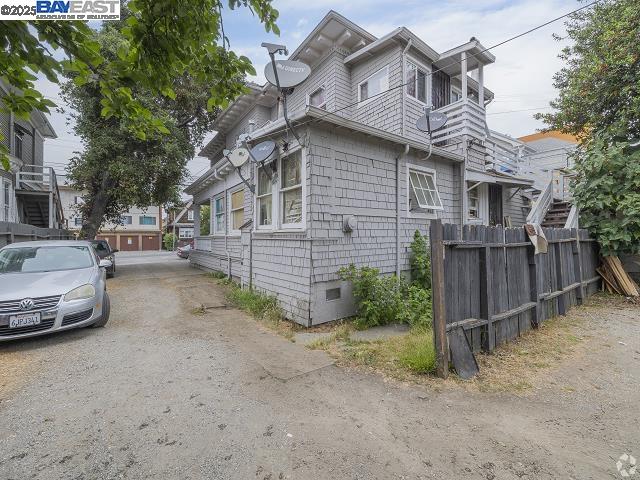 Detail Gallery Image 6 of 10 For 1832 Fruitvale Ave, Oakland,  CA 94601 - – Beds | – Baths