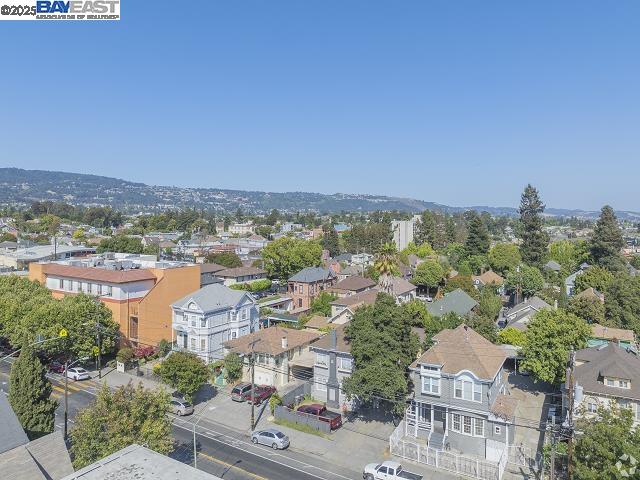 Detail Gallery Image 10 of 10 For 1832 Fruitvale Ave, Oakland,  CA 94601 - – Beds | – Baths