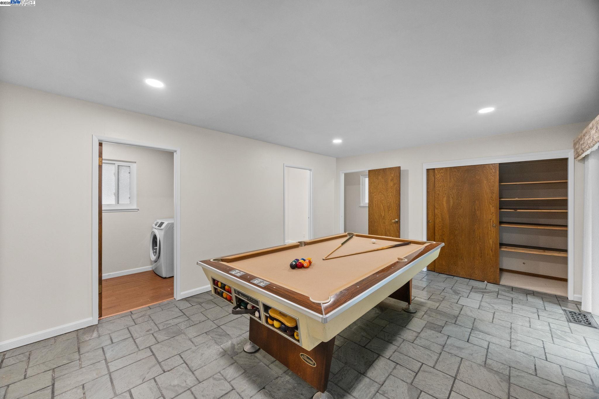 Detail Gallery Image 20 of 54 For 699 Fiesta Place, Hayward,  CA 94544 - 4 Beds | 2/1 Baths