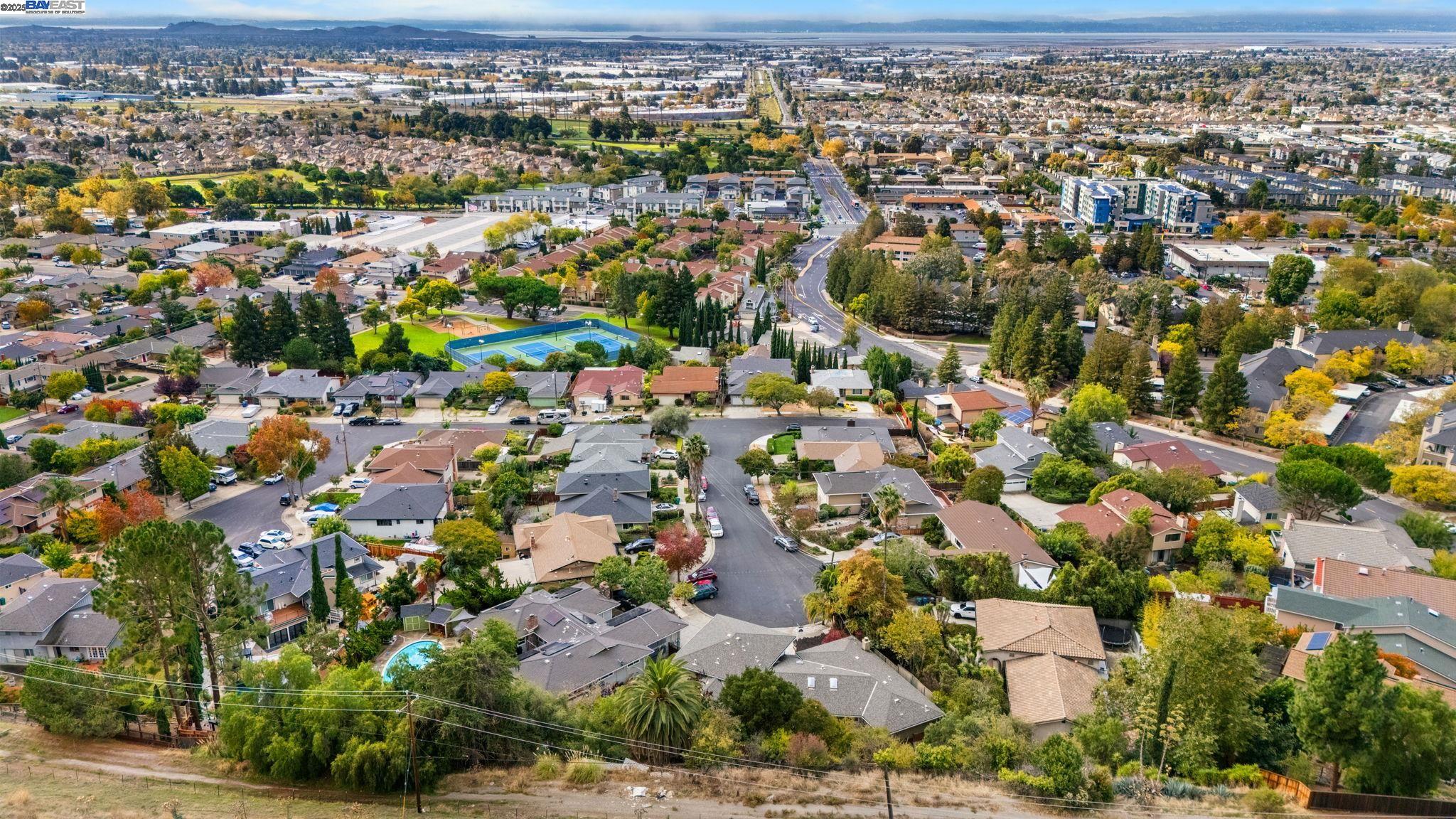 Detail Gallery Image 49 of 54 For 699 Fiesta Place, Hayward,  CA 94544 - 4 Beds | 2/1 Baths