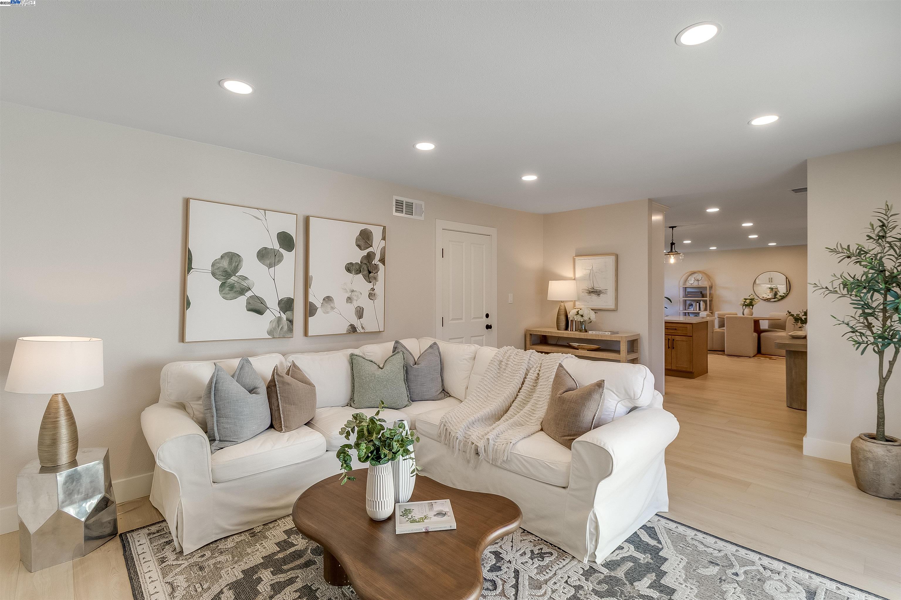 Detail Gallery Image 15 of 38 For 5436 Charlotte Way, Livermore,  CA 94550 - 4 Beds | 2 Baths