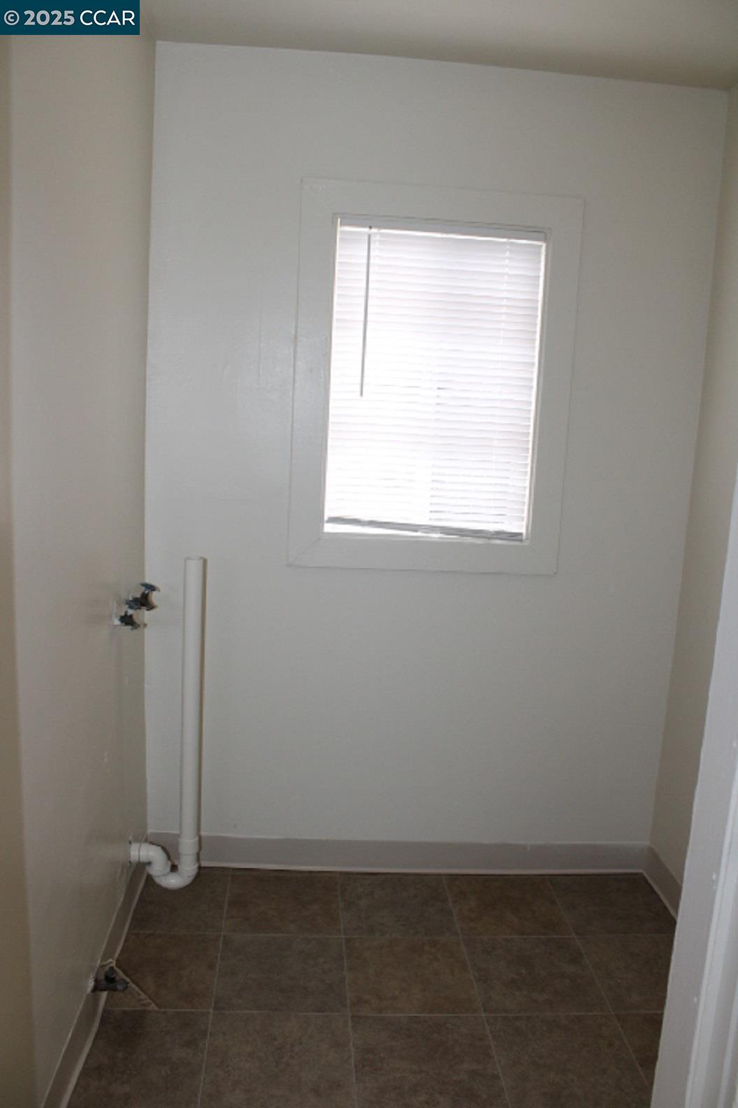 Detail Gallery Image 14 of 16 For 5918 Alameda Ave. #5918,  Richmond,  CA 94804 - 1 Beds | 1 Baths