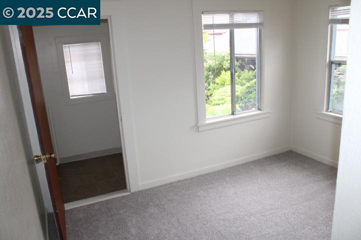 Detail Gallery Image 8 of 16 For 5918 Alameda Ave. #5918,  Richmond,  CA 94804 - 1 Beds | 1 Baths