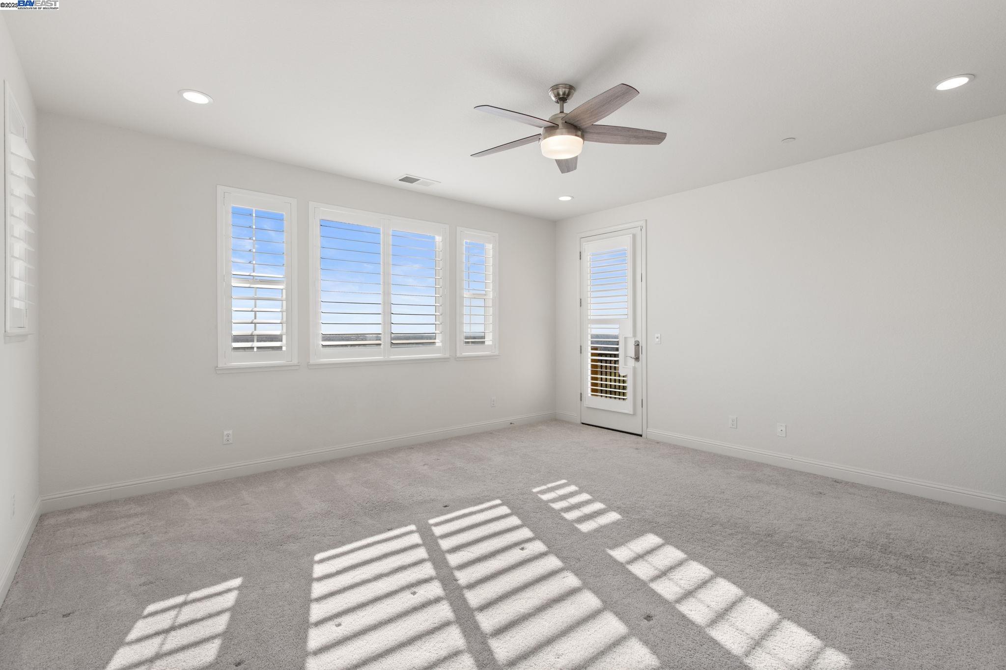 Detail Gallery Image 21 of 43 For 28719 Vista Grande Dr, Hayward,  CA 94544 - 5 Beds | 3 Baths