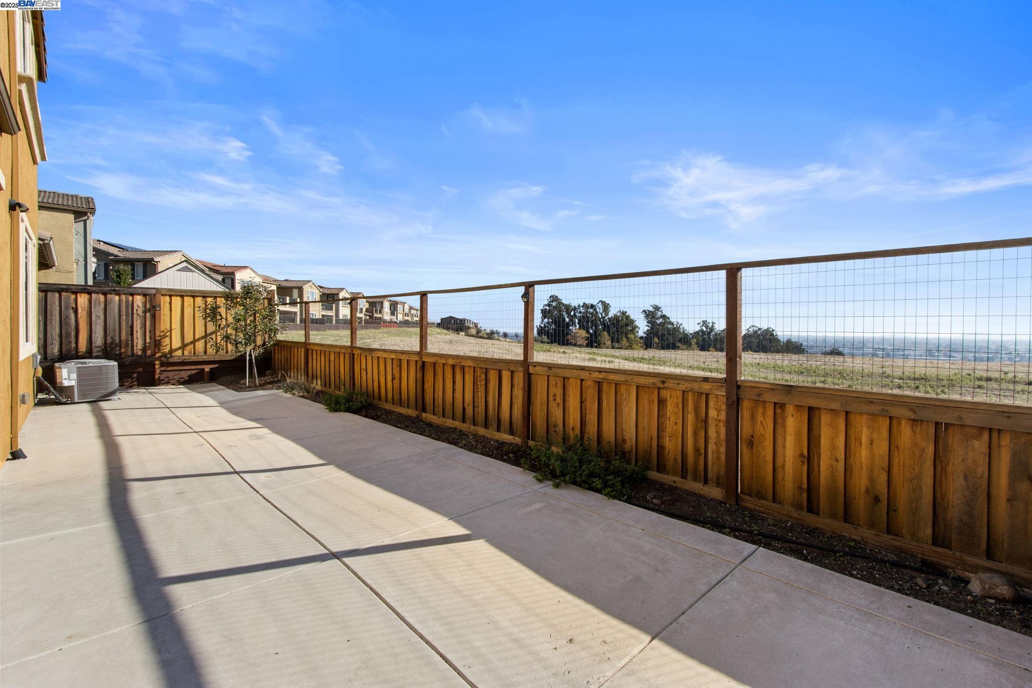 Detail Gallery Image 37 of 43 For 28719 Vista Grande Dr, Hayward,  CA 94544 - 5 Beds | 3 Baths