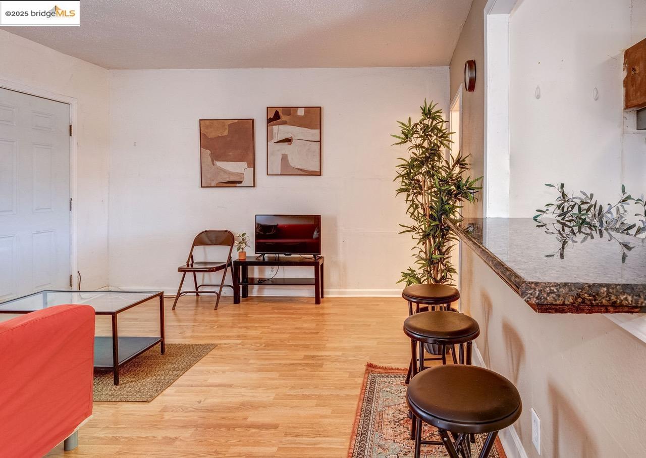 Detail Gallery Image 15 of 20 For 701 Alamo Ave, Richmond,  CA 94801 - – Beds | – Baths