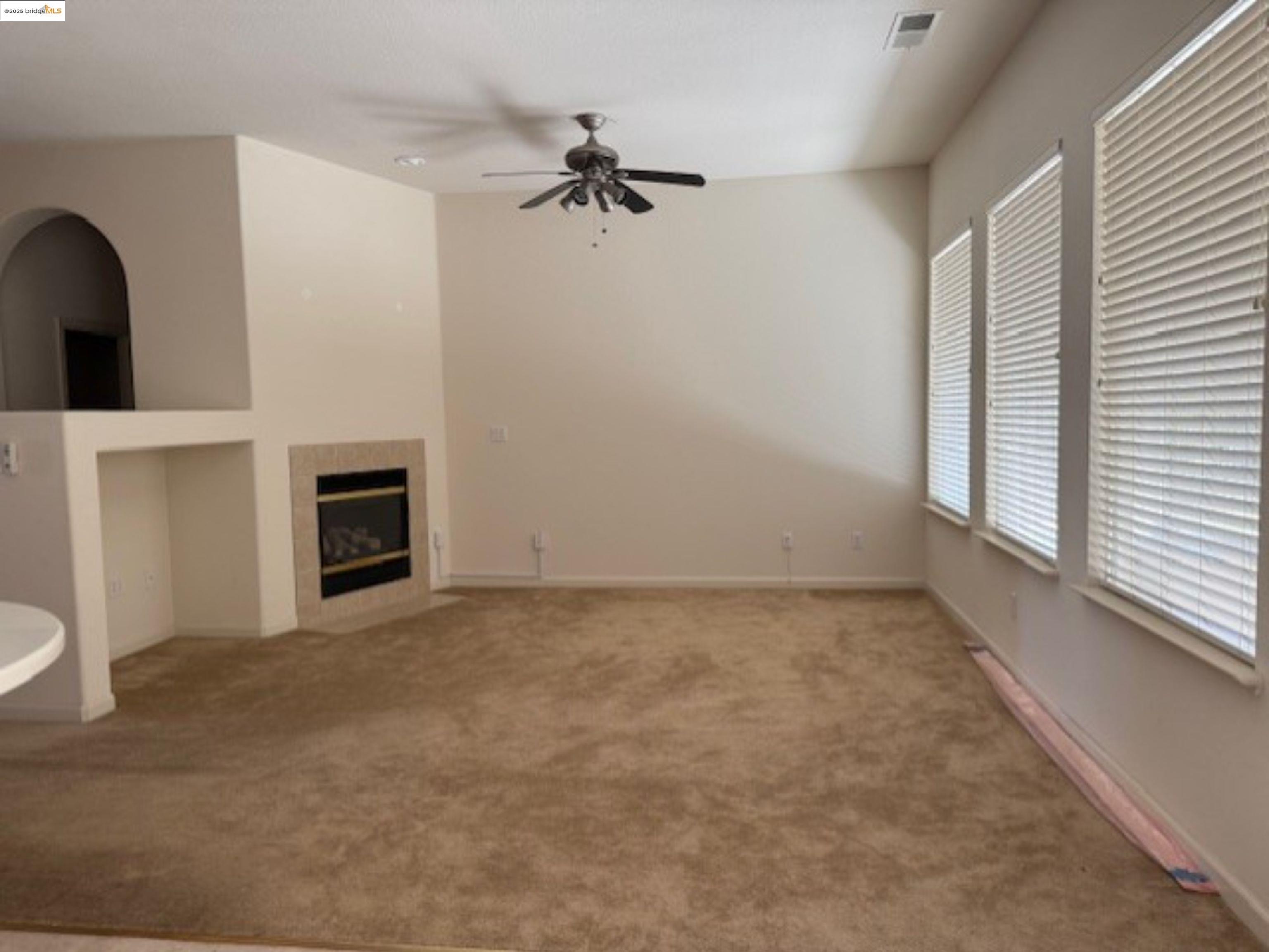 Detail Gallery Image 6 of 13 For 603 Twin Lakes Ln, Rio Vista,  CA 94571 - 3 Beds | 2/1 Baths