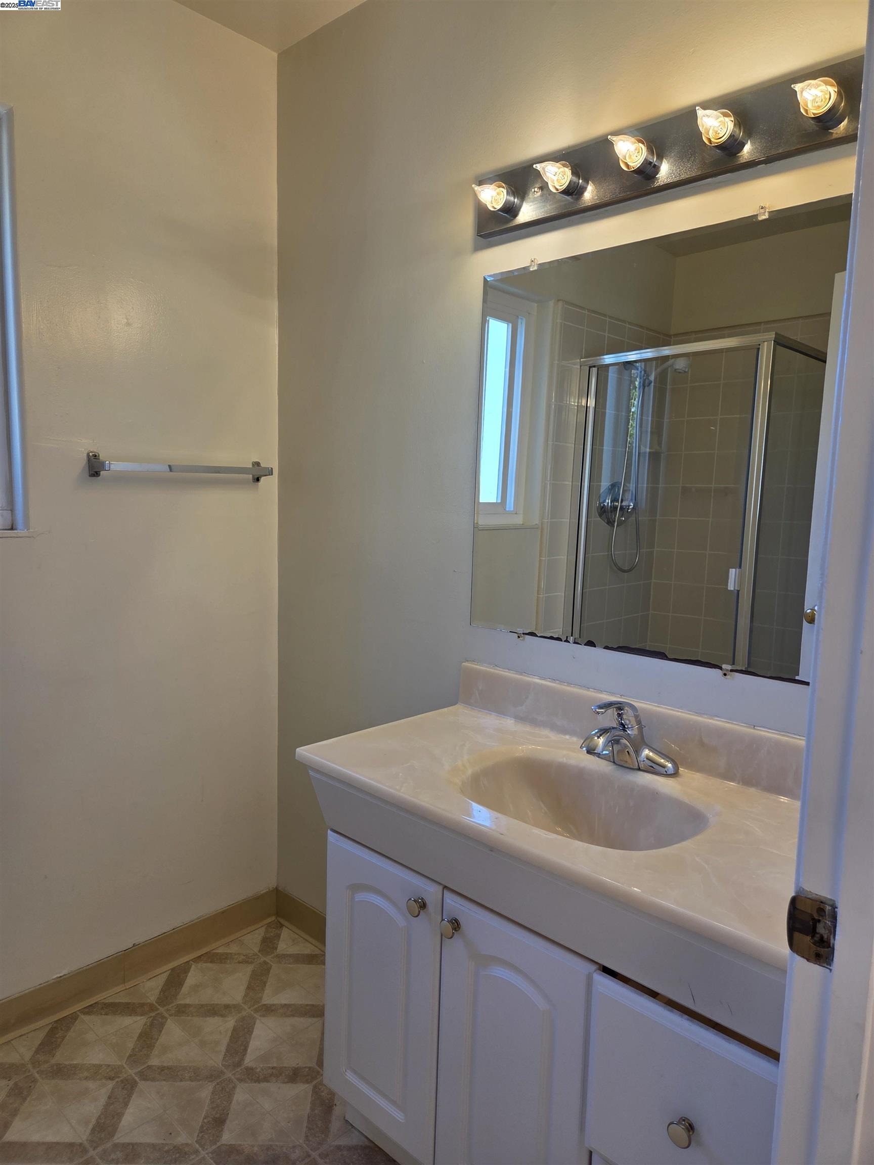 Detail Gallery Image 19 of 27 For 6198 Hancock Ave, San Jose,  CA 95123 - 4 Beds | 2 Baths