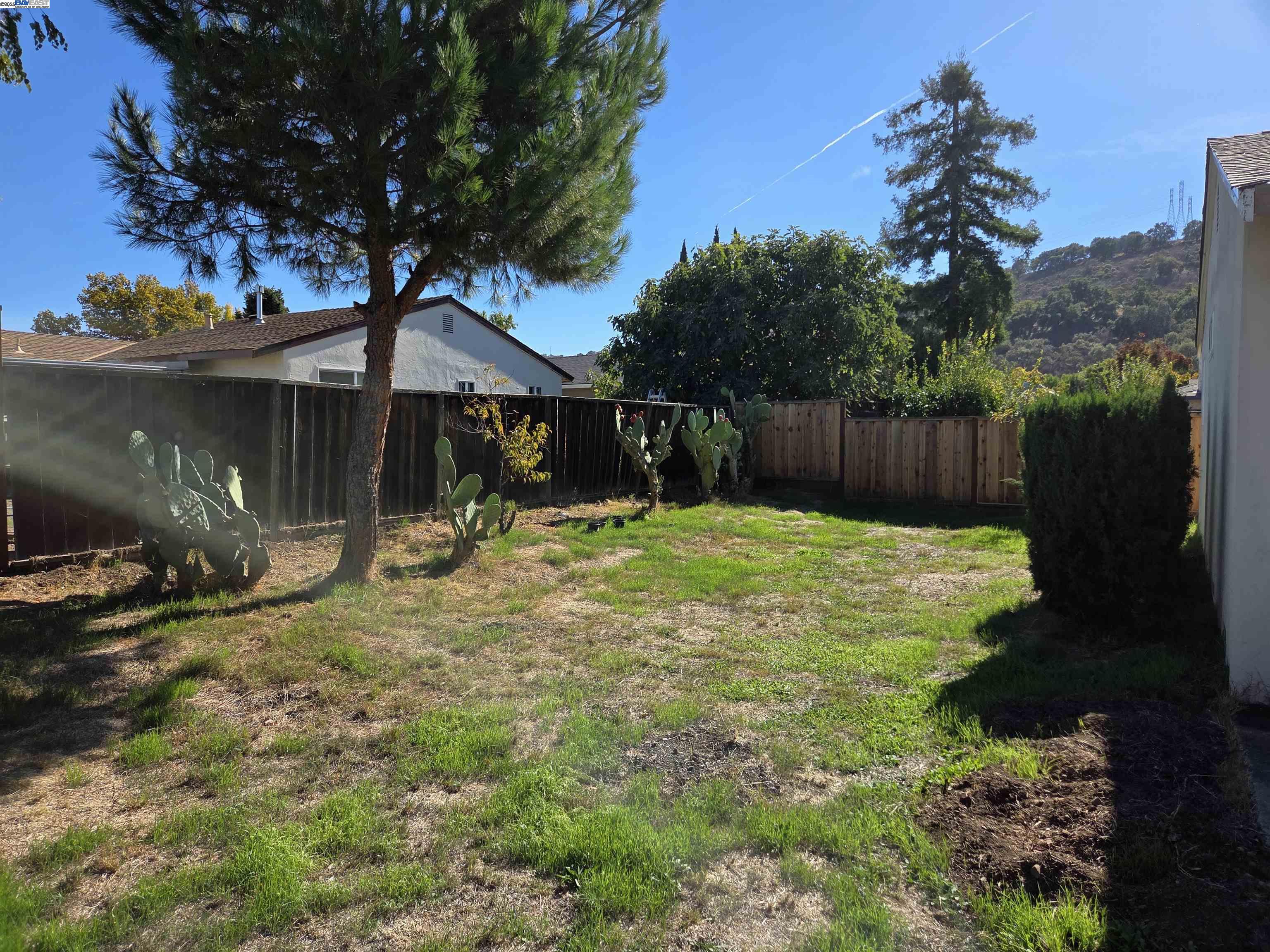 Detail Gallery Image 25 of 27 For 6198 Hancock Ave, San Jose,  CA 95123 - 4 Beds | 2 Baths