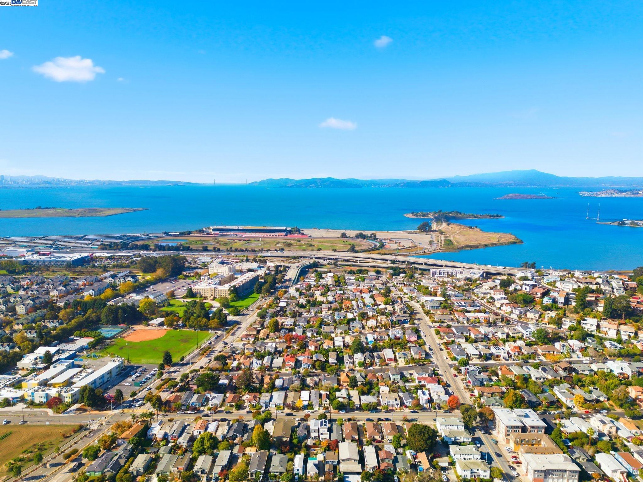 Detail Gallery Image 13 of 14 For 930 Kains Ave, Albany,  CA 94706 - – Beds | – Baths