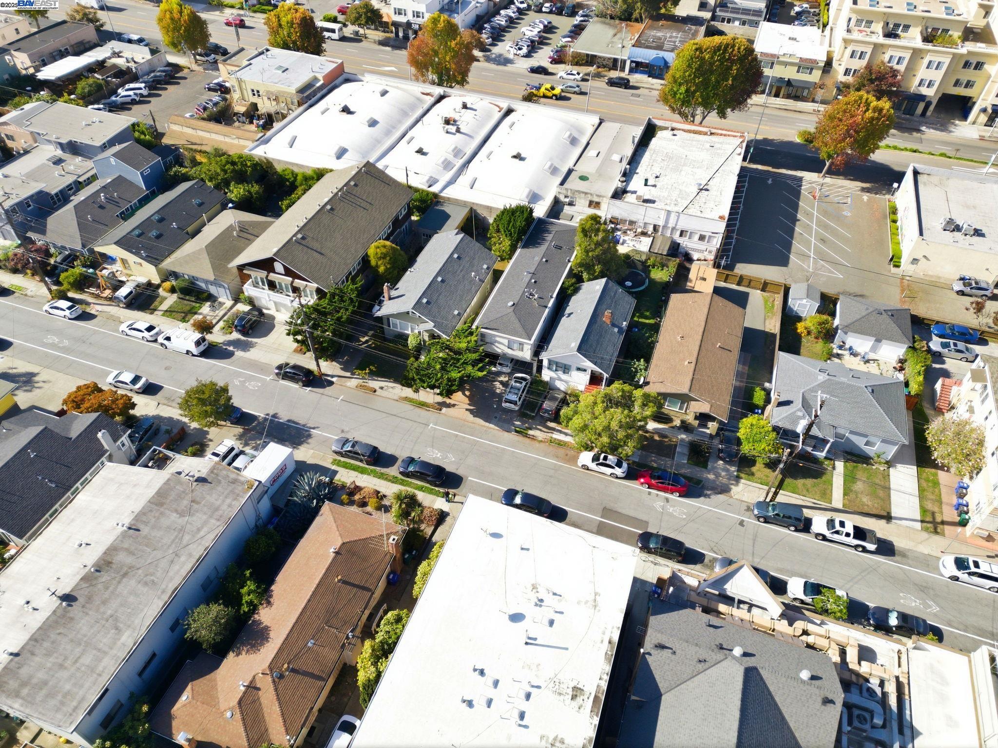 Detail Gallery Image 8 of 14 For 930 Kains Ave, Albany,  CA 94706 - – Beds | – Baths