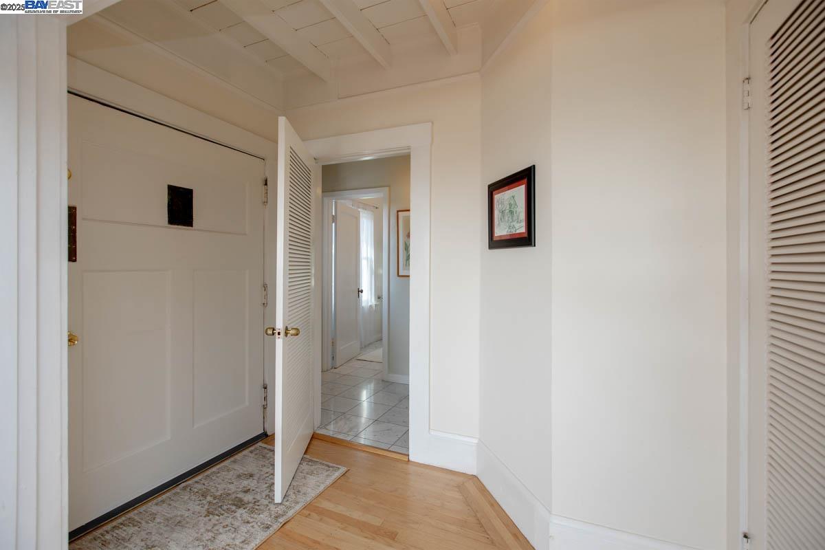 Detail Gallery Image 30 of 57 For 2000 Clinton Ave, Alameda,  CA 94501 - – Beds | – Baths