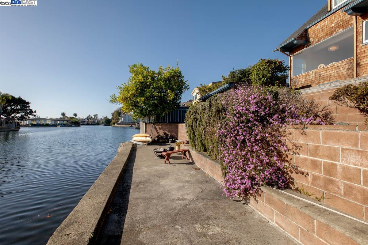 Detail Gallery Image 36 of 57 For 2000 Clinton Ave, Alameda,  CA 94501 - – Beds | – Baths