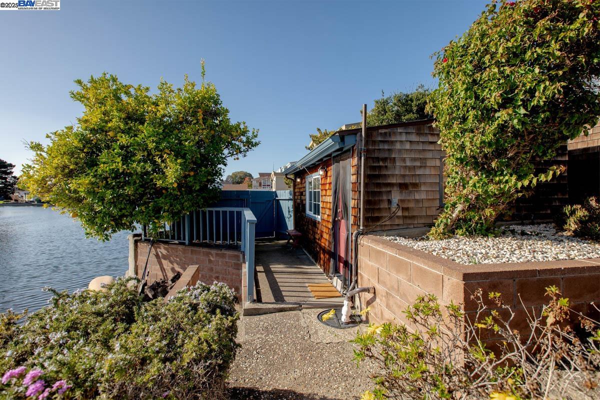 Detail Gallery Image 43 of 57 For 2000 Clinton Ave, Alameda,  CA 94501 - – Beds | – Baths