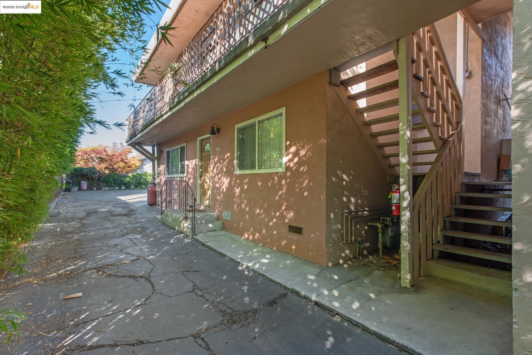 Detail Gallery Image 30 of 36 For 558 58th St, Oakland,  CA 94609 - – Beds | – Baths