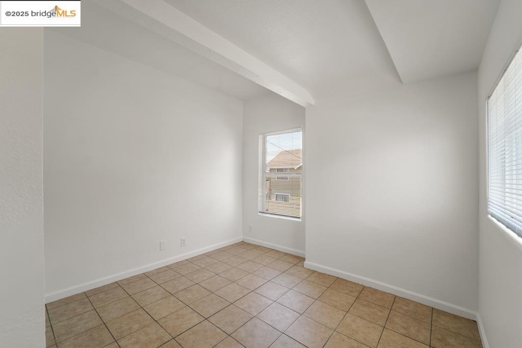 Detail Gallery Image 12 of 30 For 203 Bissell Ave, Richmond,  CA 94801 - – Beds | – Baths