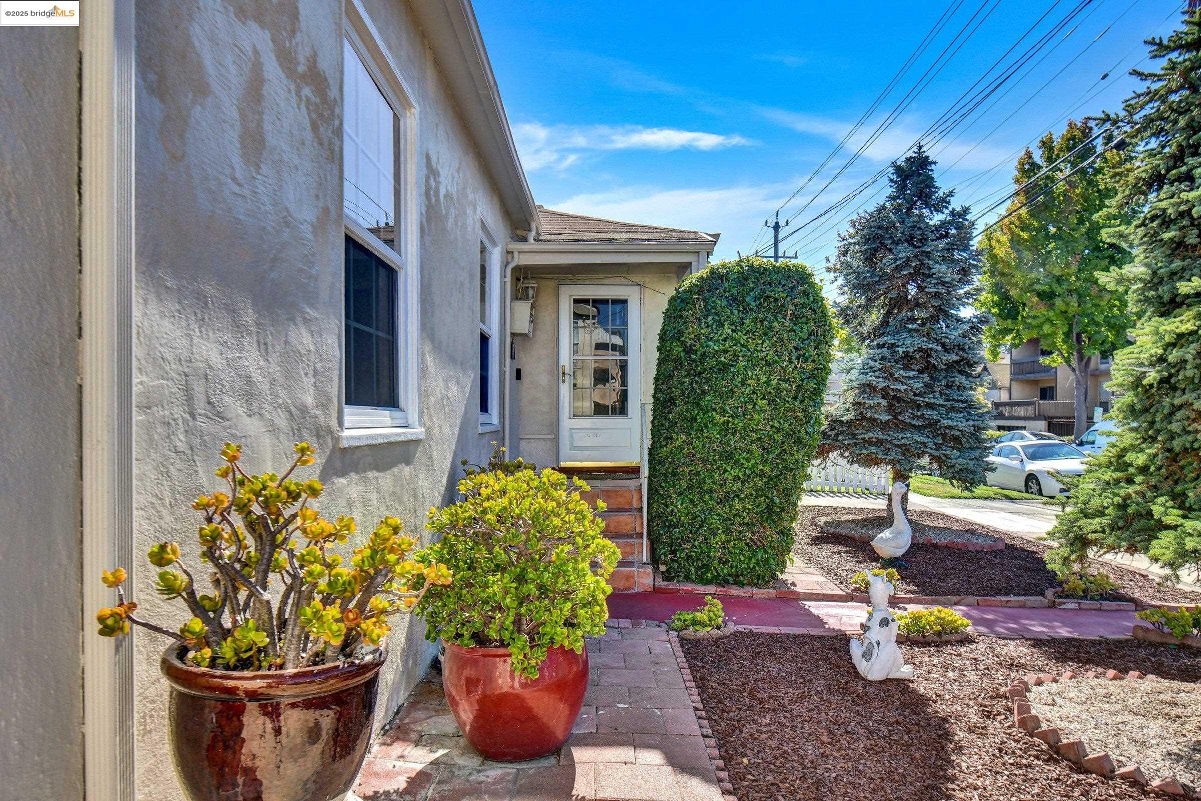 Detail Gallery Image 4 of 36 For 532 Lexington Avenue, El Cerrito,  CA 94530 - 3 Beds | 2 Baths