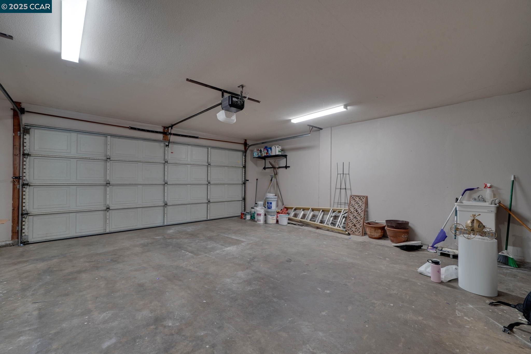 Detail Gallery Image 38 of 43 For 1210 Snow Ridge Ct, Modesto,  CA 95351 - 4 Beds | 2/1 Baths