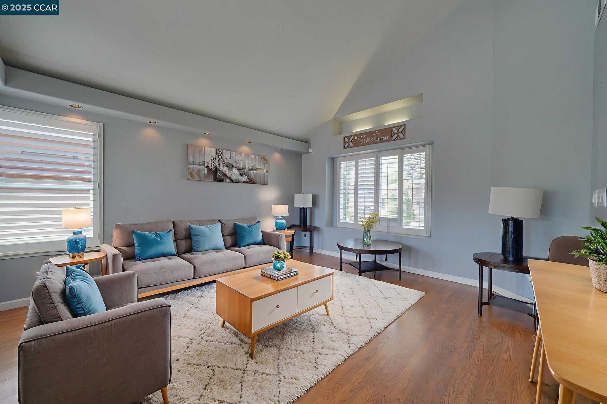 Detail Gallery Image 5 of 43 For 1210 Snow Ridge Ct, Modesto,  CA 95351 - 4 Beds | 2/1 Baths