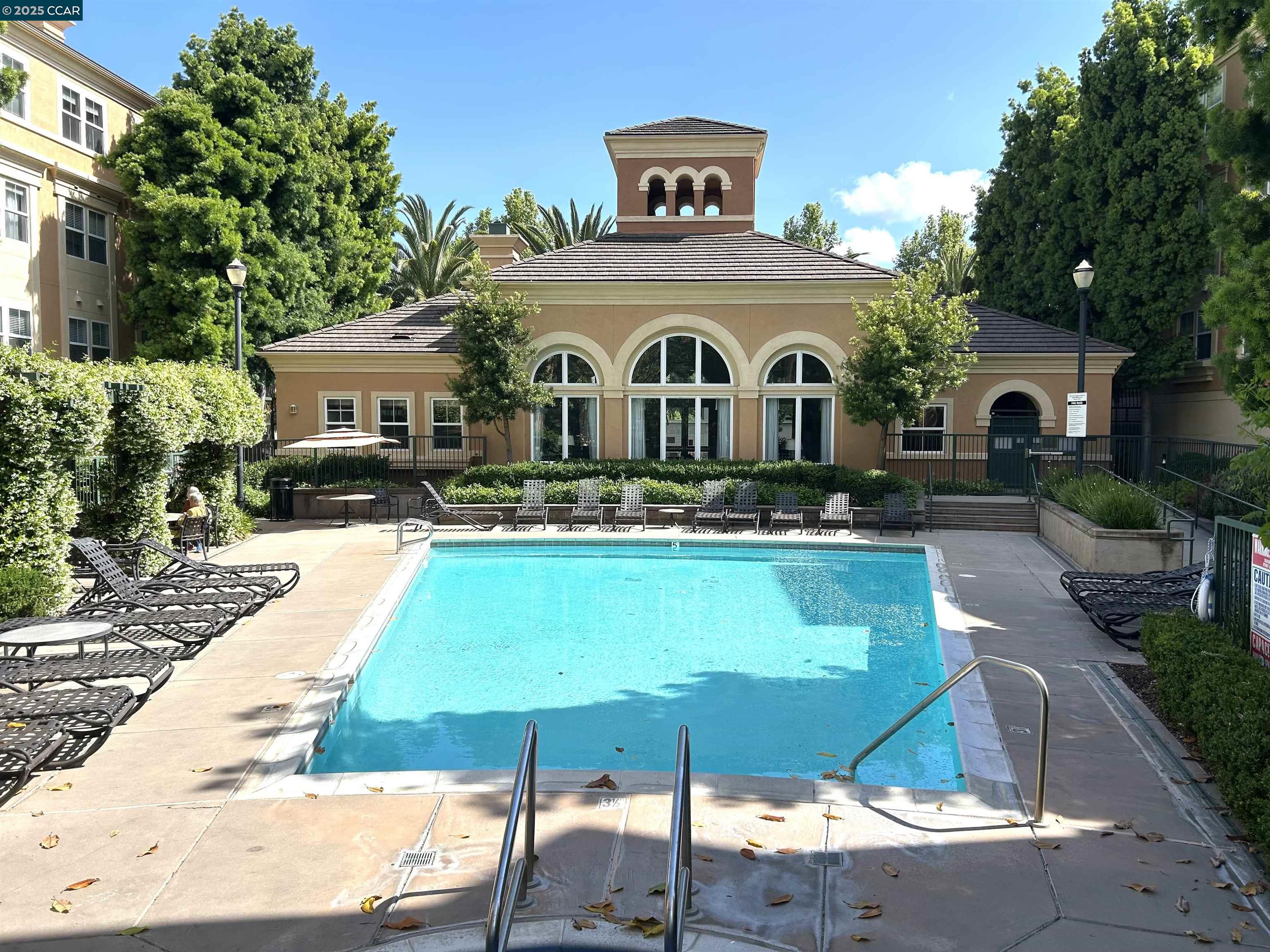 Detail Gallery Image 23 of 41 For 1310 Saddle Rack St #352,  San Jose,  CA 95126 - 3 Beds | 2 Baths