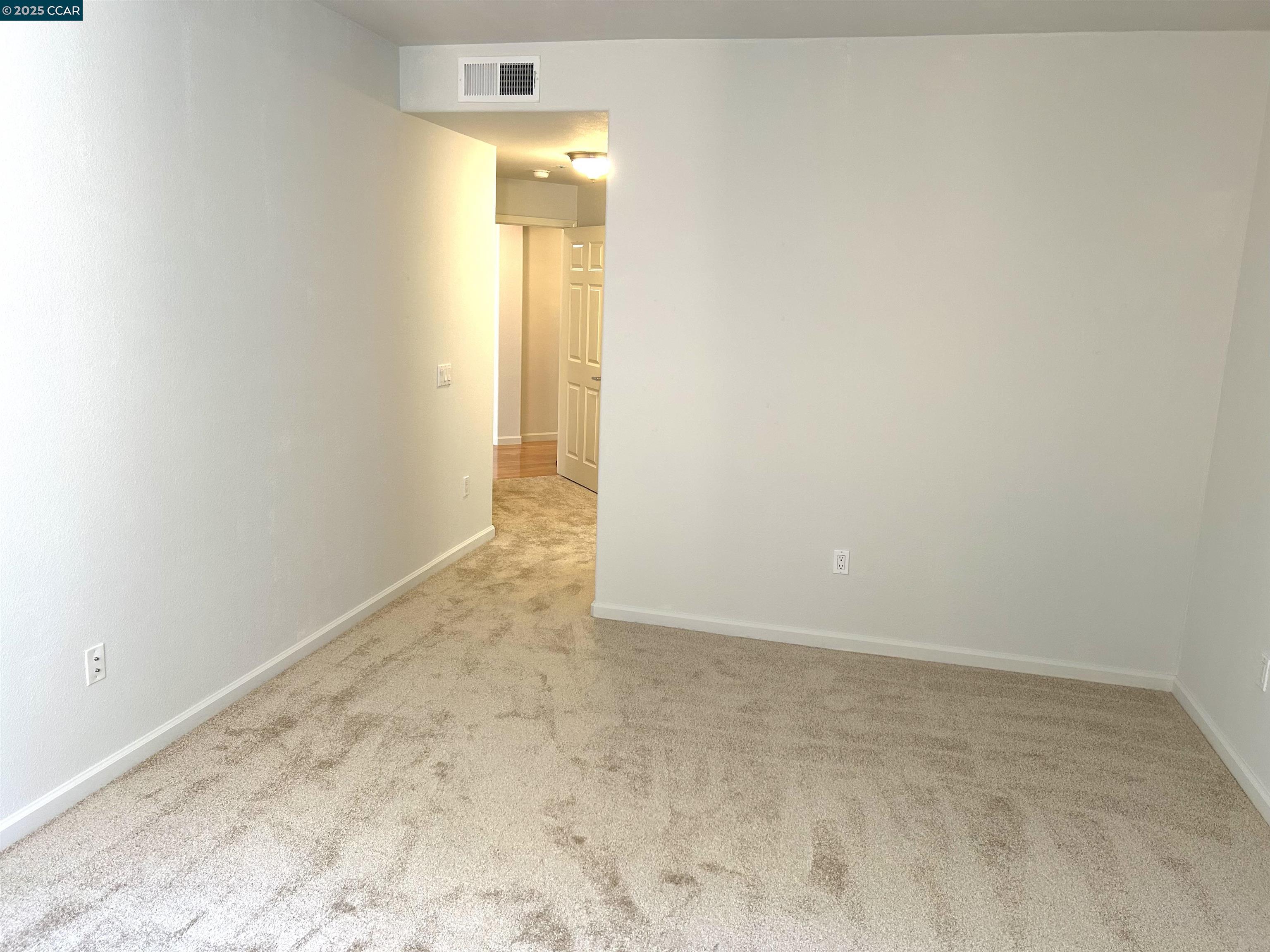 Detail Gallery Image 8 of 41 For 1310 Saddle Rack St #352,  San Jose,  CA 95126 - 3 Beds | 2 Baths