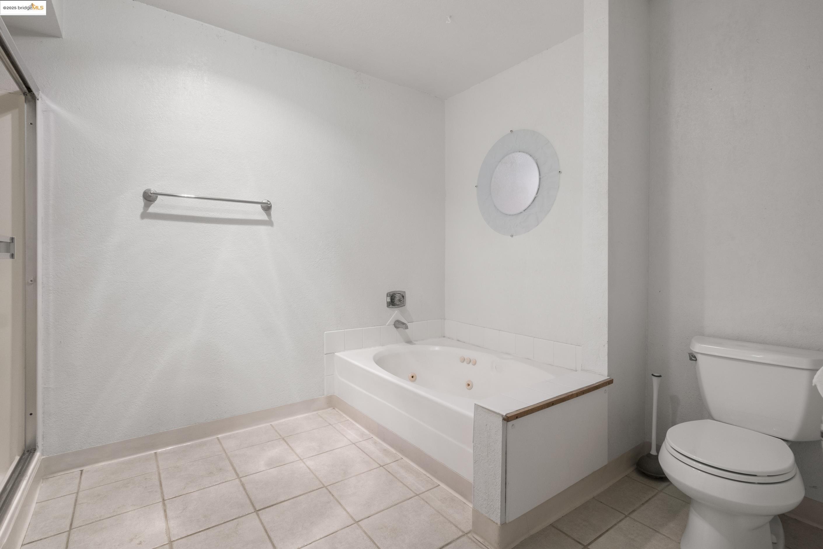 Detail Gallery Image 24 of 34 For 2121 Vale Rd #322,  San Pablo,  CA 94806 - 2 Beds | 2 Baths