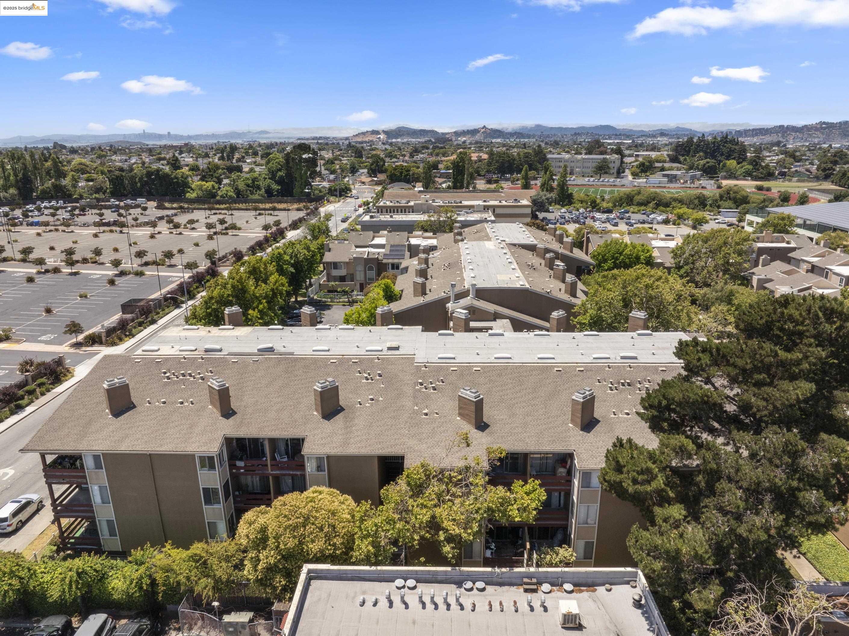 Detail Gallery Image 28 of 34 For 2121 Vale Rd #322,  San Pablo,  CA 94806 - 2 Beds | 2 Baths