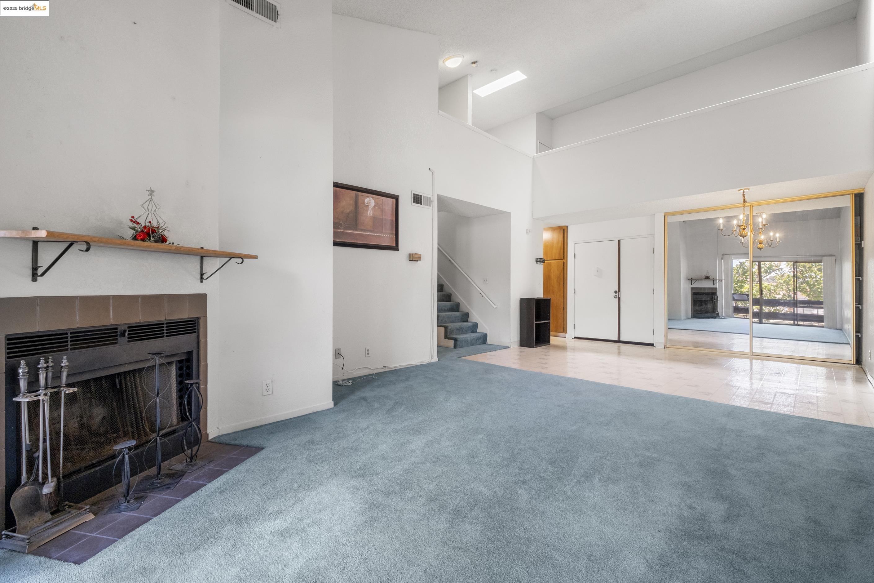 Detail Gallery Image 8 of 34 For 2121 Vale Rd #322,  San Pablo,  CA 94806 - 2 Beds | 2 Baths