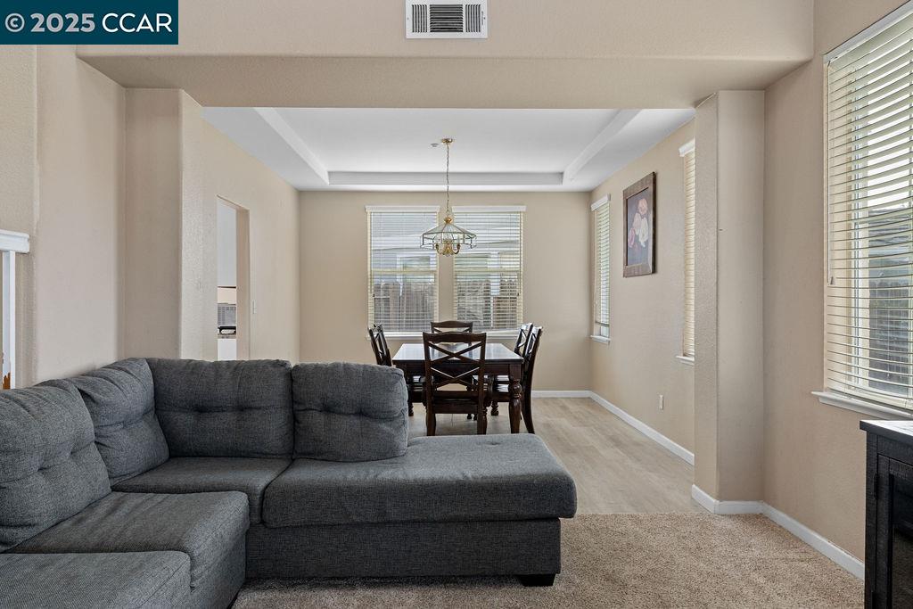 Detail Gallery Image 4 of 50 For 1316 Muscat Ct, Brentwood,  CA 94513 - 4 Beds | 3 Baths