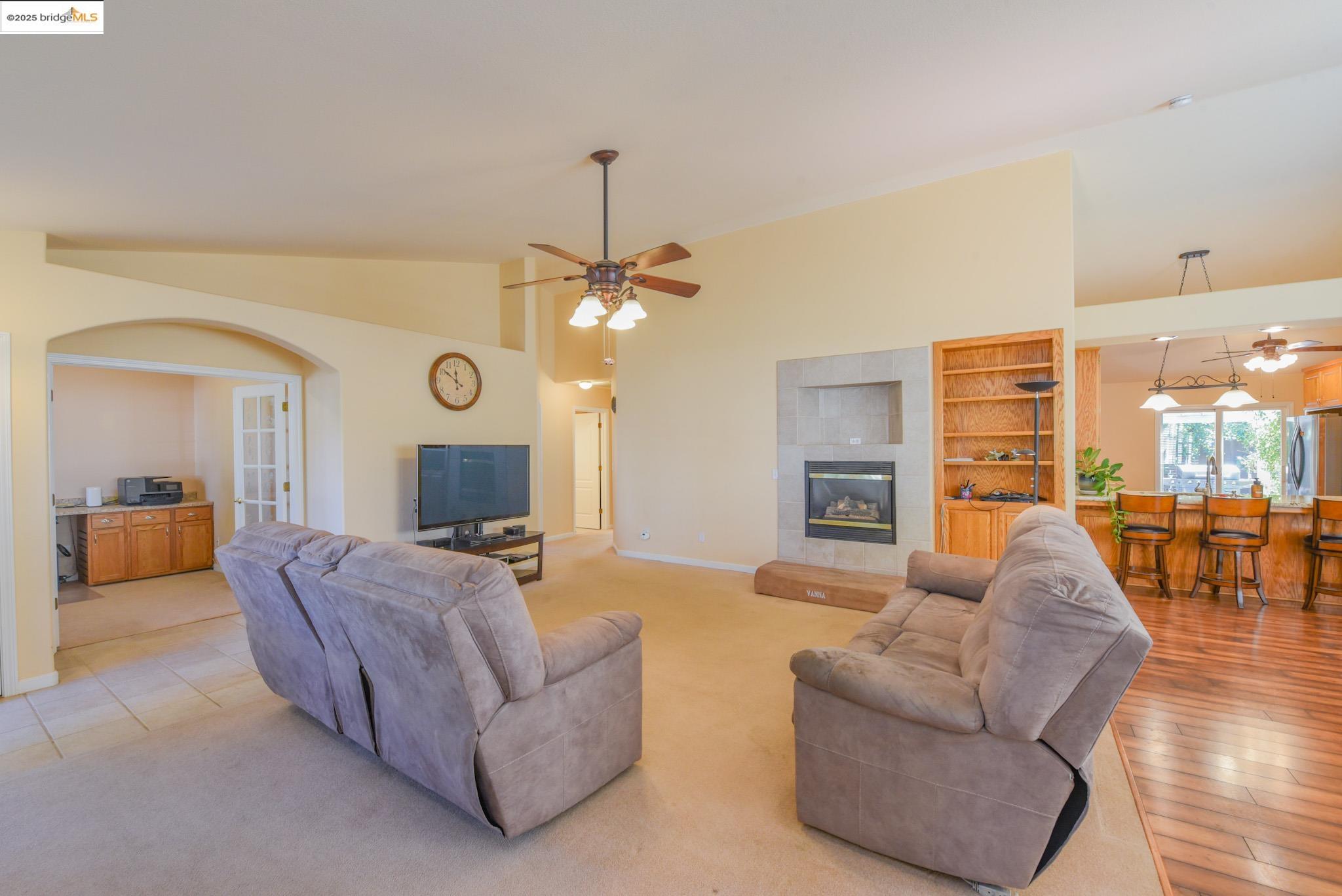 Detail Gallery Image 4 of 45 For 10626 River Oak Ct, Jamestown,  CA 95327 - 3 Beds | 2 Baths