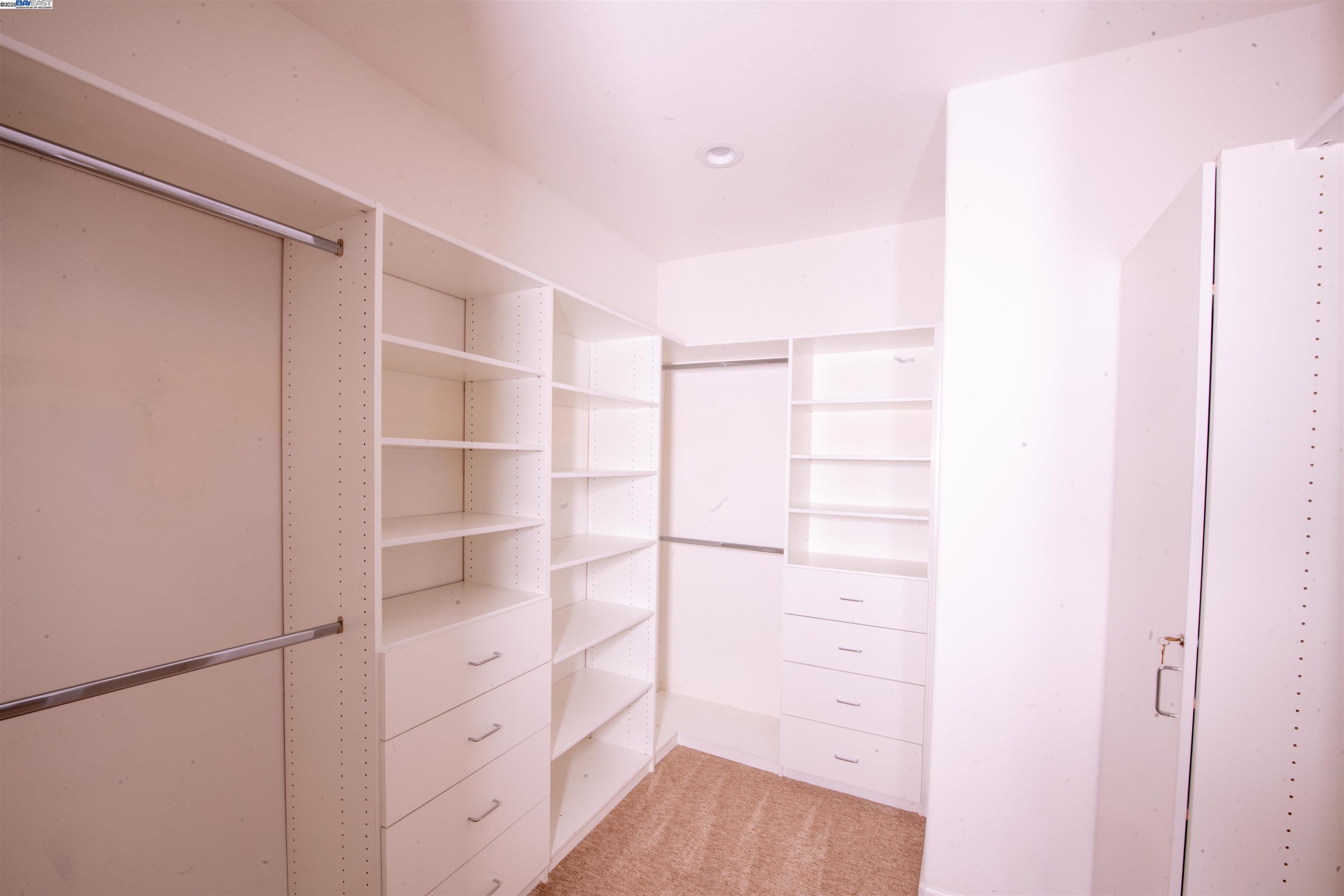 Detail Gallery Image 15 of 41 For 7212 Mount Veeder Road, Dublin,  CA 94568 - 5 Beds | 4/1 Baths