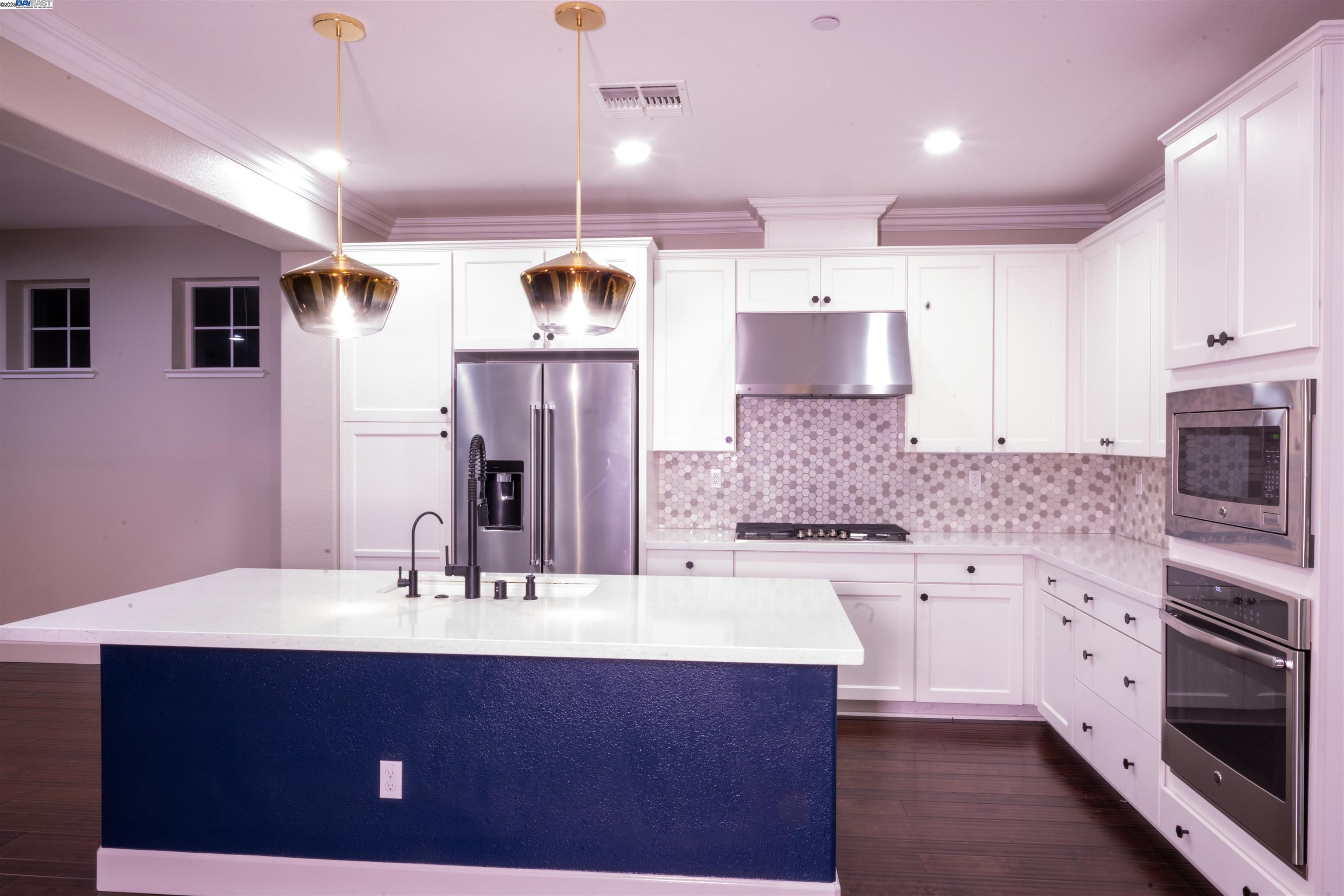 Detail Gallery Image 35 of 41 For 7212 Mount Veeder Road, Dublin,  CA 94568 - 5 Beds | 4/1 Baths