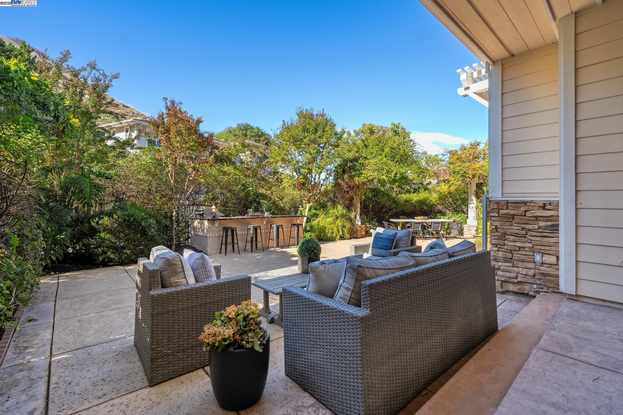 Detail Gallery Image 20 of 60 For 125 Mystic Pl, Alamo,  CA 94507 - 5 Beds | 4/1 Baths