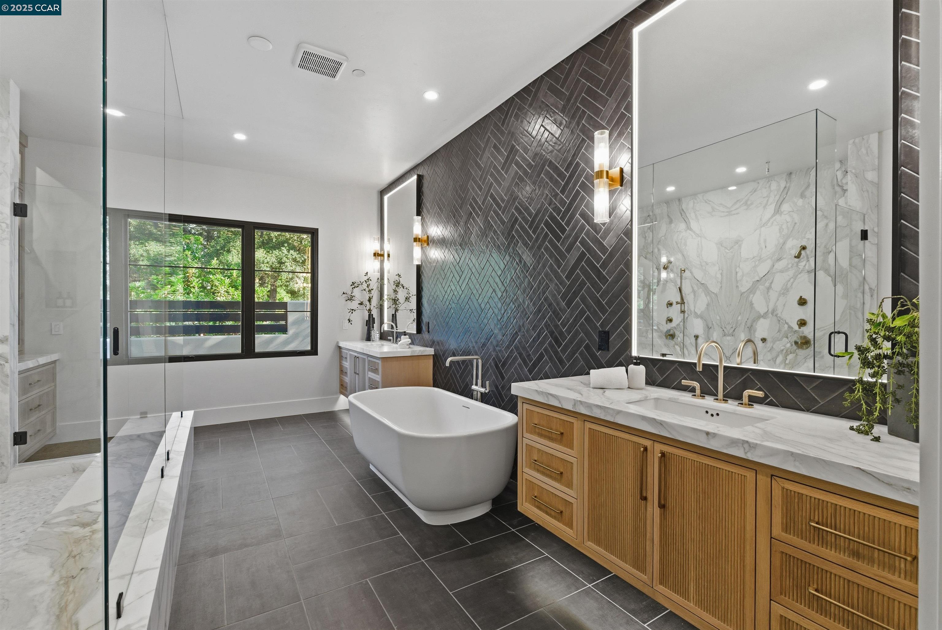 Detail Gallery Image 26 of 60 For 11 Xavier Ct, Alamo,  CA 94507 - 6 Beds | 6/2 Baths