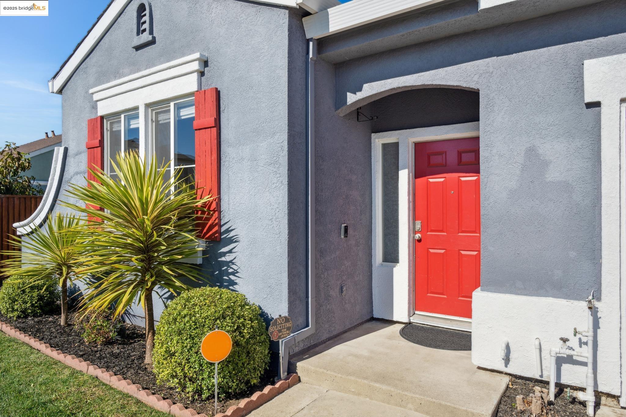 Detail Gallery Image 2 of 53 For 568 Cattail Ct, American Canyon,  CA 94503 - 5 Beds | 3 Baths