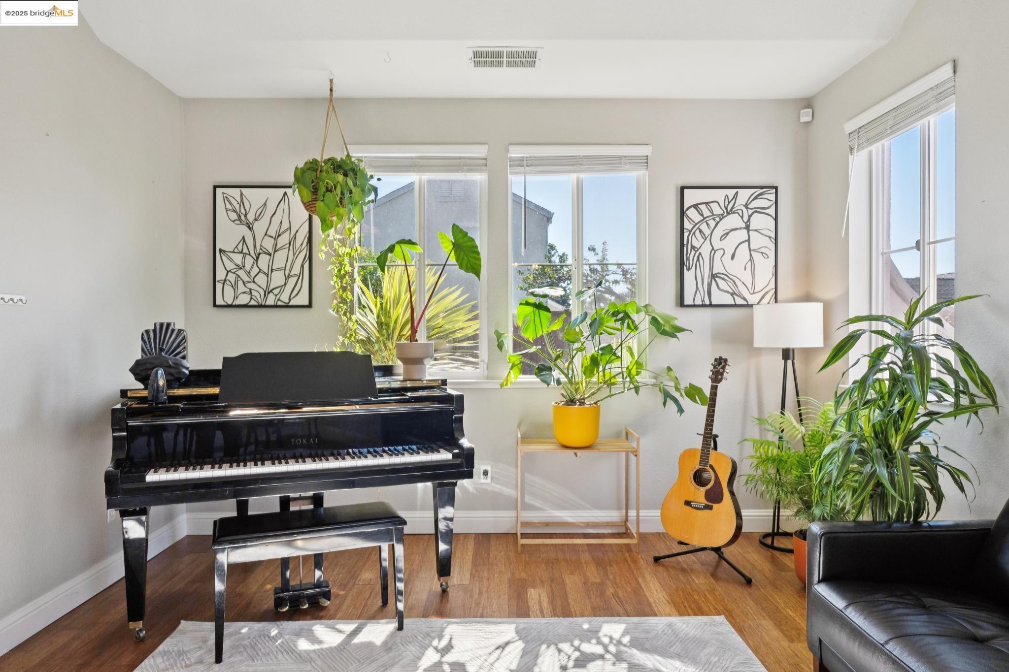 Detail Gallery Image 7 of 53 For 568 Cattail Ct, American Canyon,  CA 94503 - 5 Beds | 3 Baths