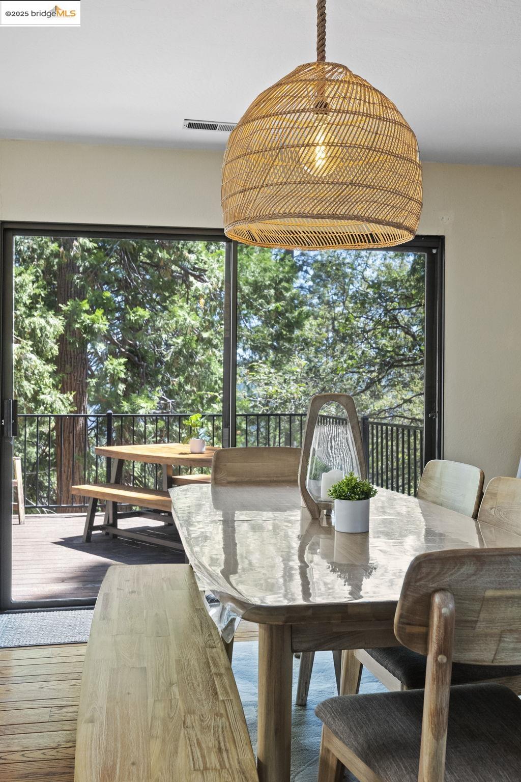 Detail Gallery Image 10 of 44 For 24725 Prospector Dr, Mi Wuk Village,  CA 95346 - 4 Beds | 3 Baths