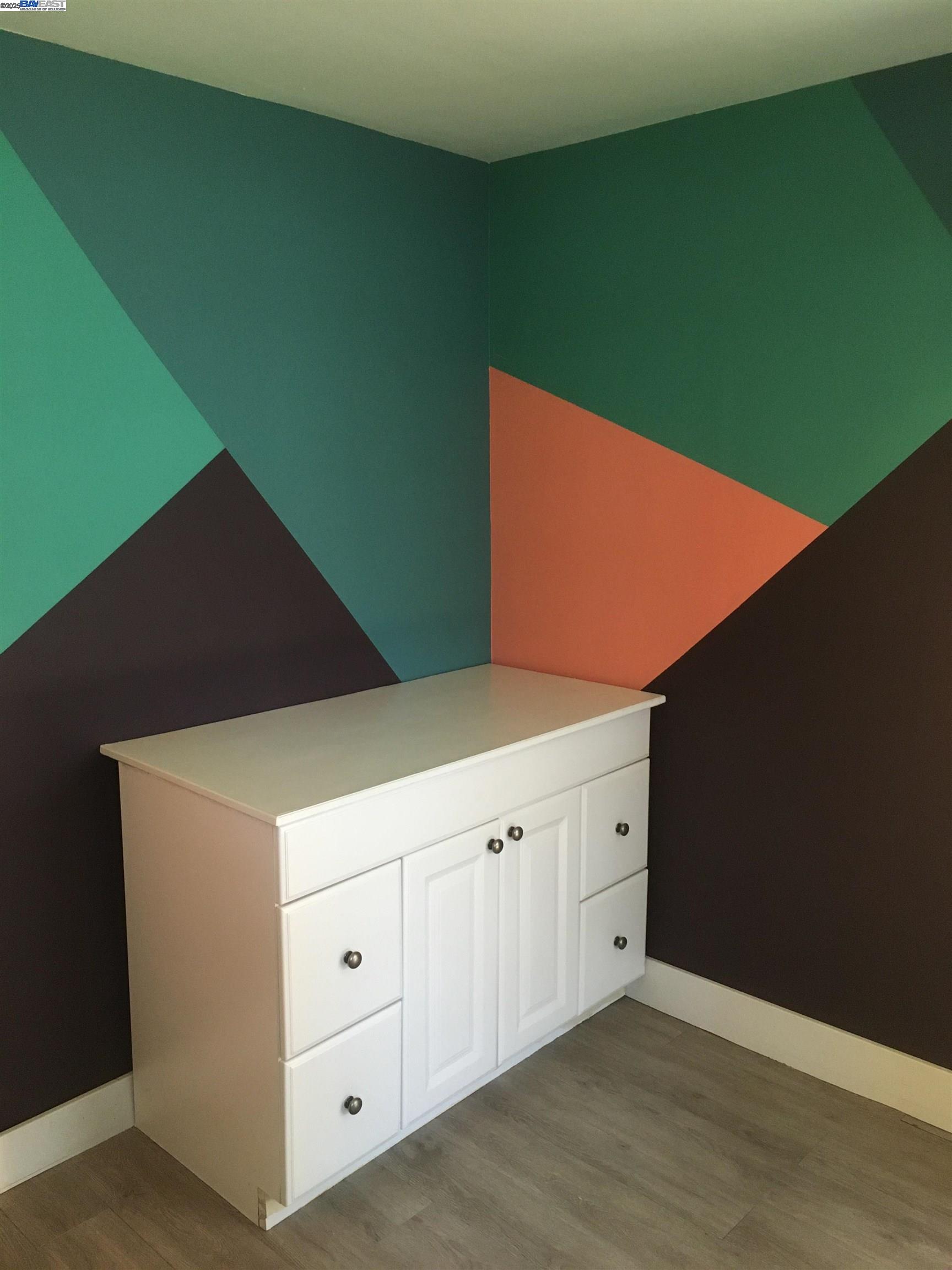 Detail Gallery Image 2 of 24 For 500 Fortuna Ave, San Leandro,  CA 94577 - 2 Beds | 1 Baths