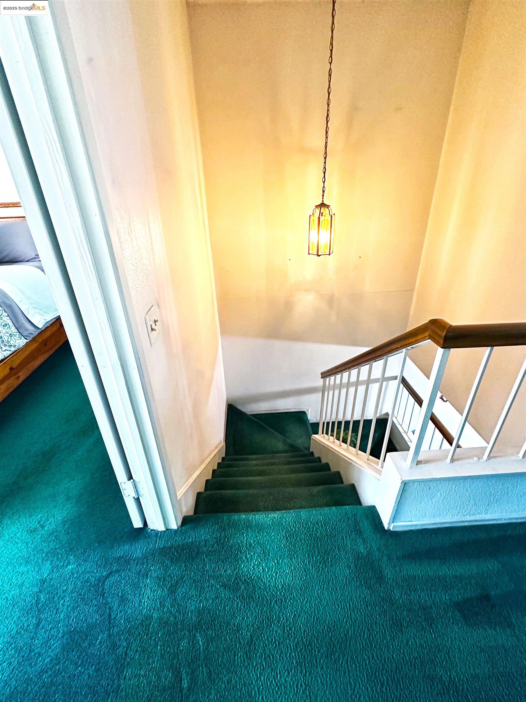 Detail Gallery Image 17 of 18 For 13305 Meyer Rd #B,  Whittier,  CA 90605 - 3 Beds | 3 Baths