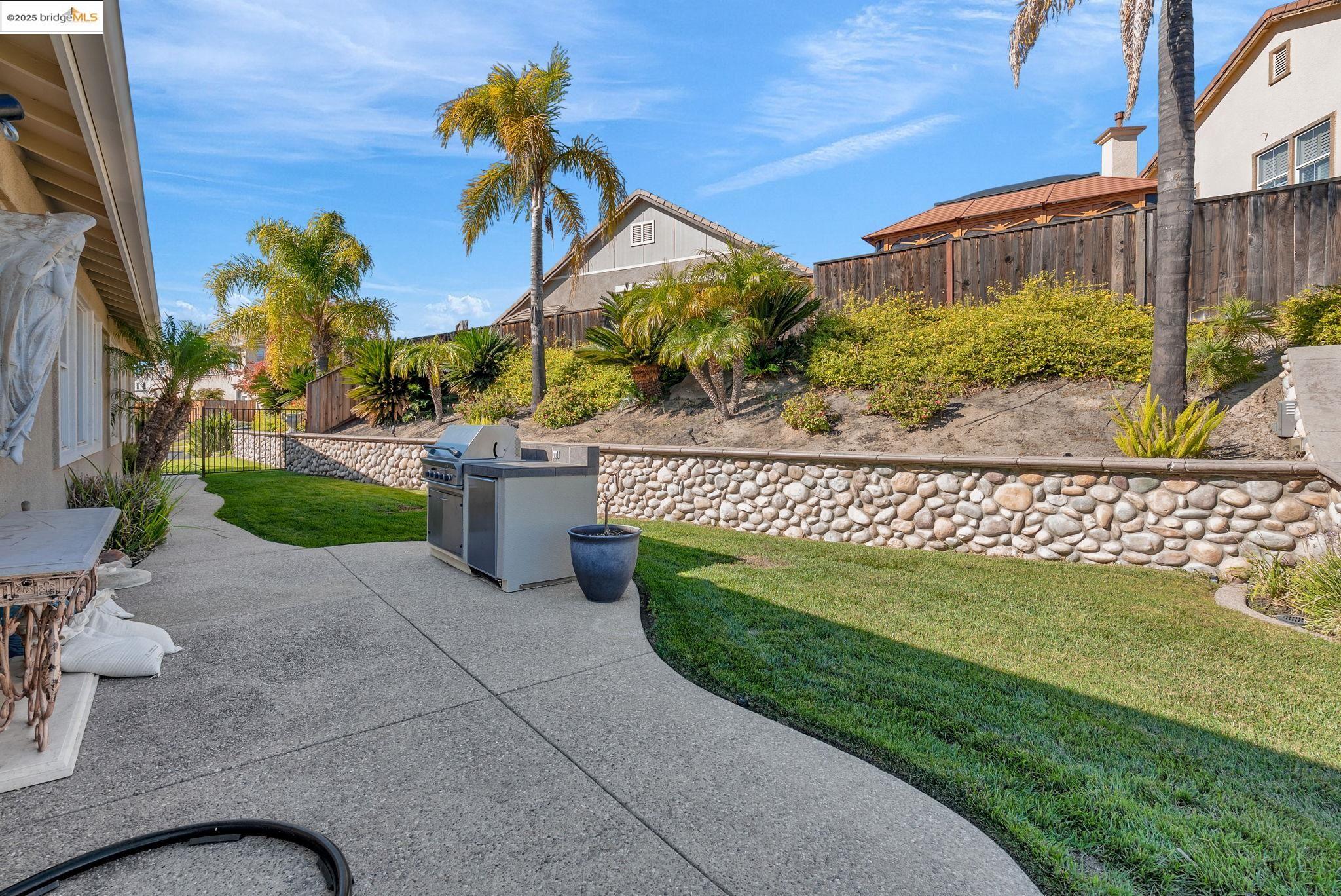 Detail Gallery Image 37 of 44 For 354 Pebble Beach Dr, Brentwood,  CA 94513 - 3 Beds | 2 Baths